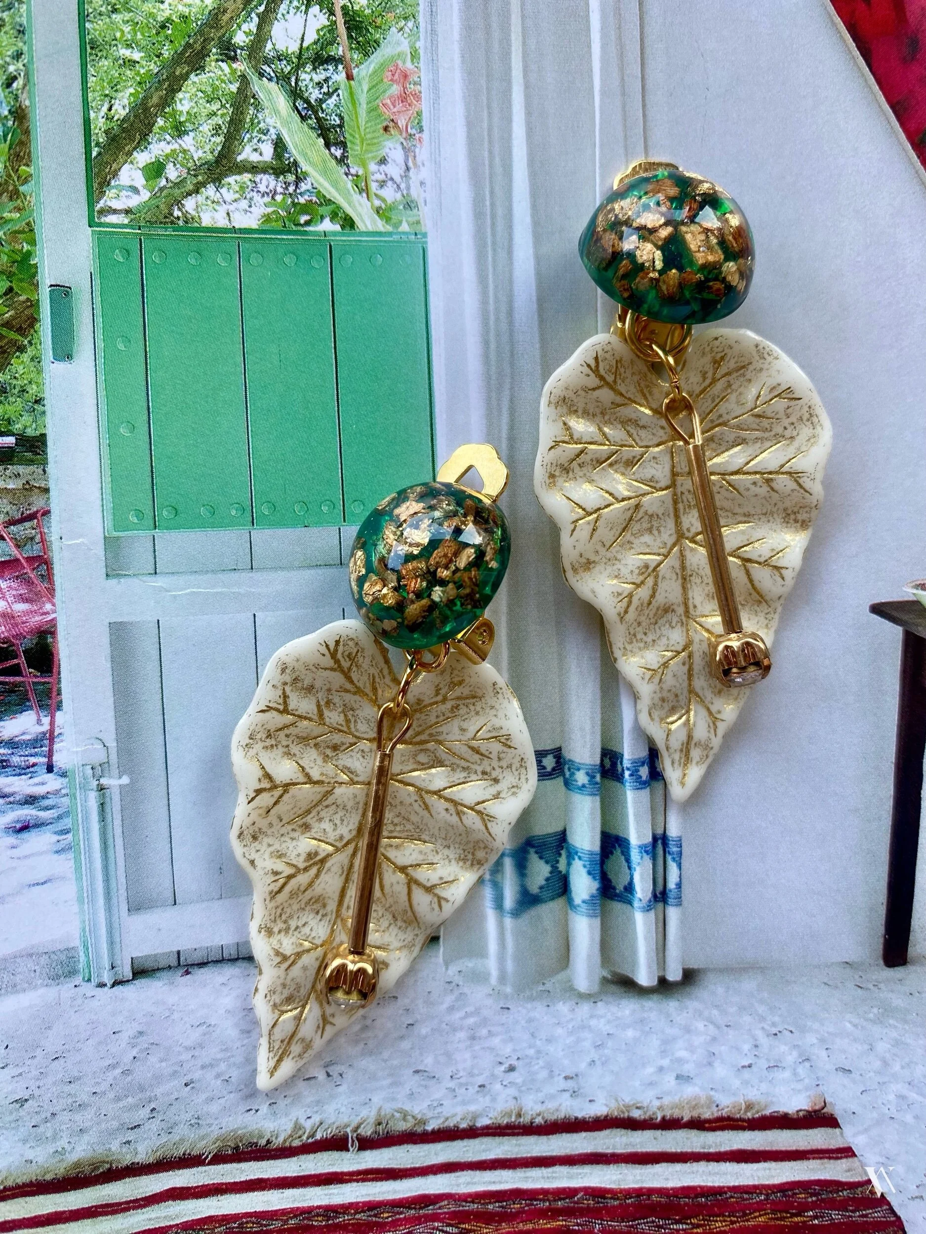 A2B05FA6-86FE-4068-824D-6BA133D2A94B