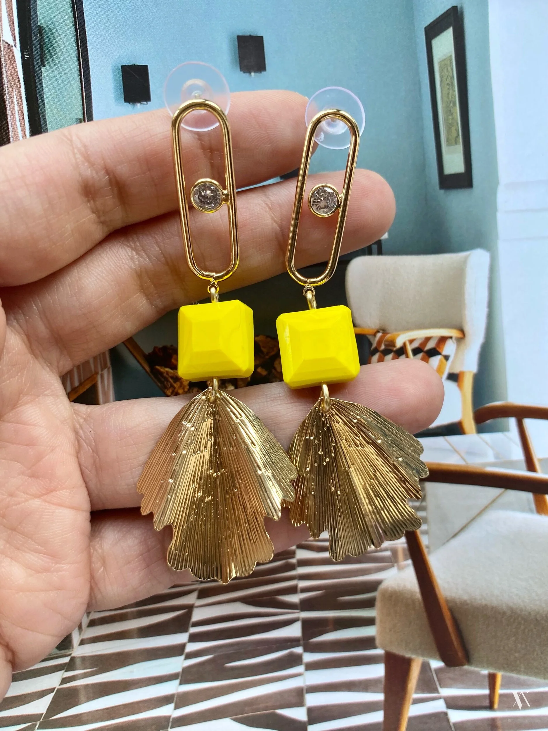 89EE77C7-4E1A-43C4-8356-66B74CA92476