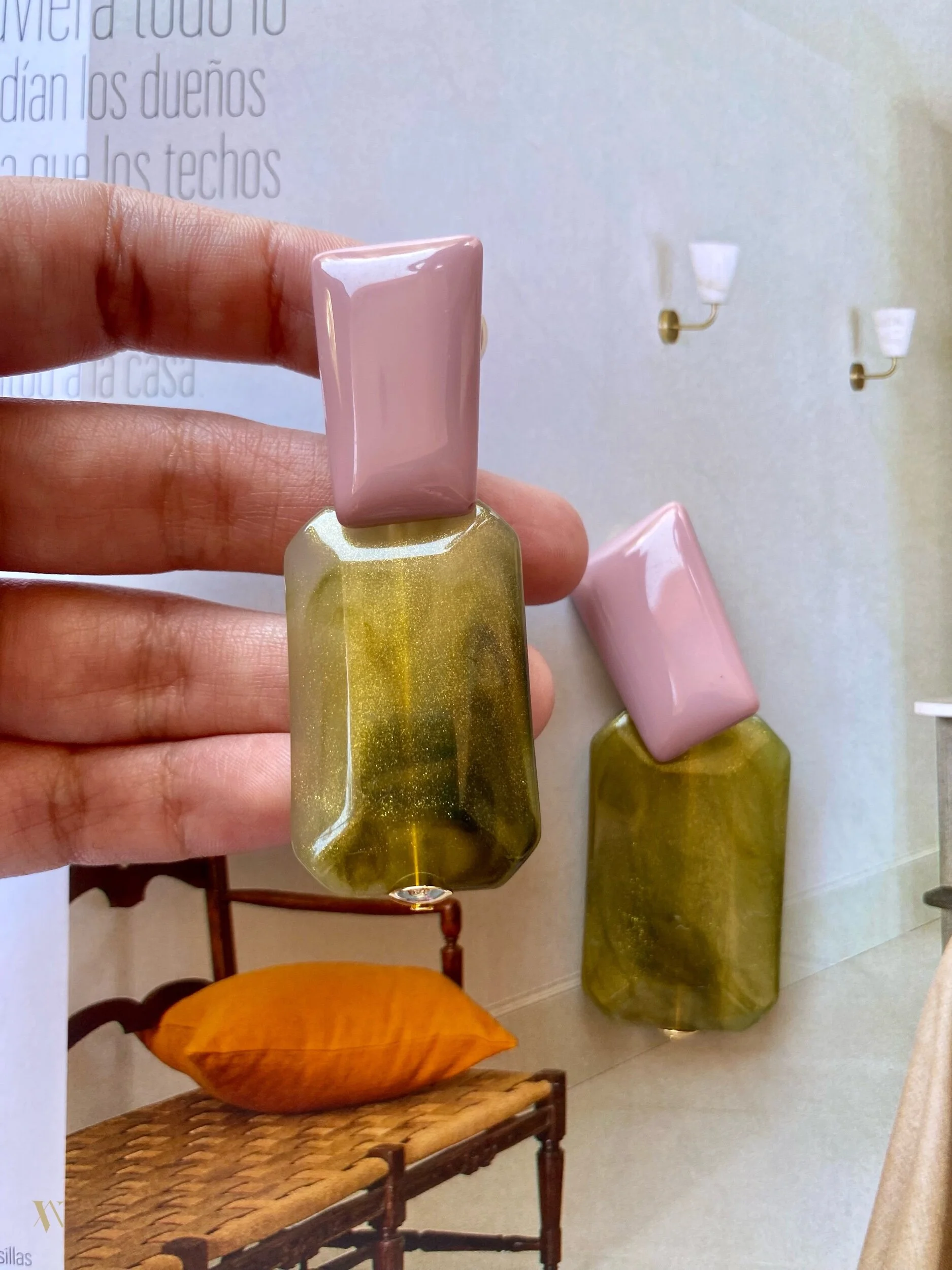 1DD91D5E-E6DC-4889-AEB7-9276D7B9239F