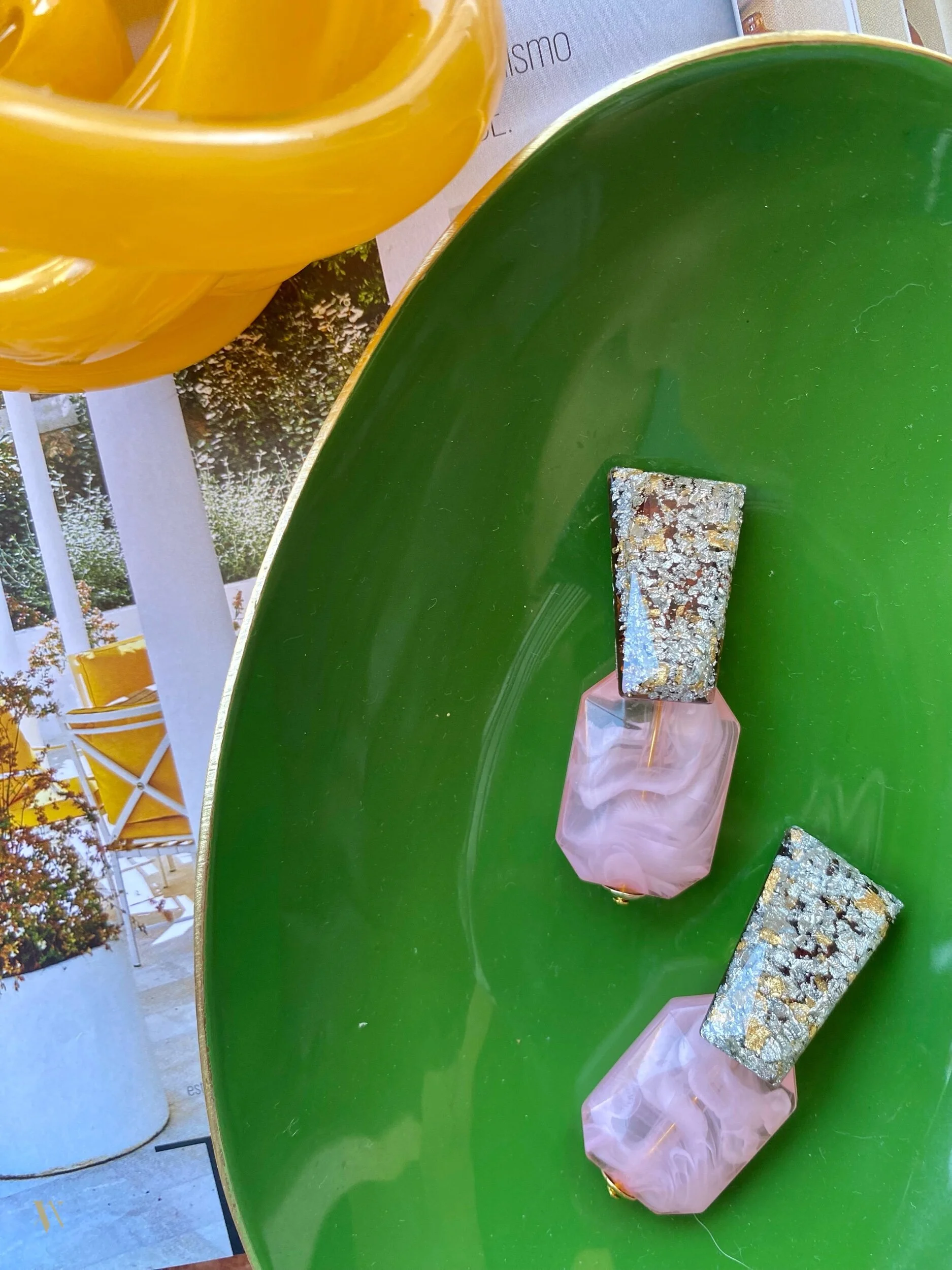 2A9506E5-2361-42B6-9D8E-F912326803D6