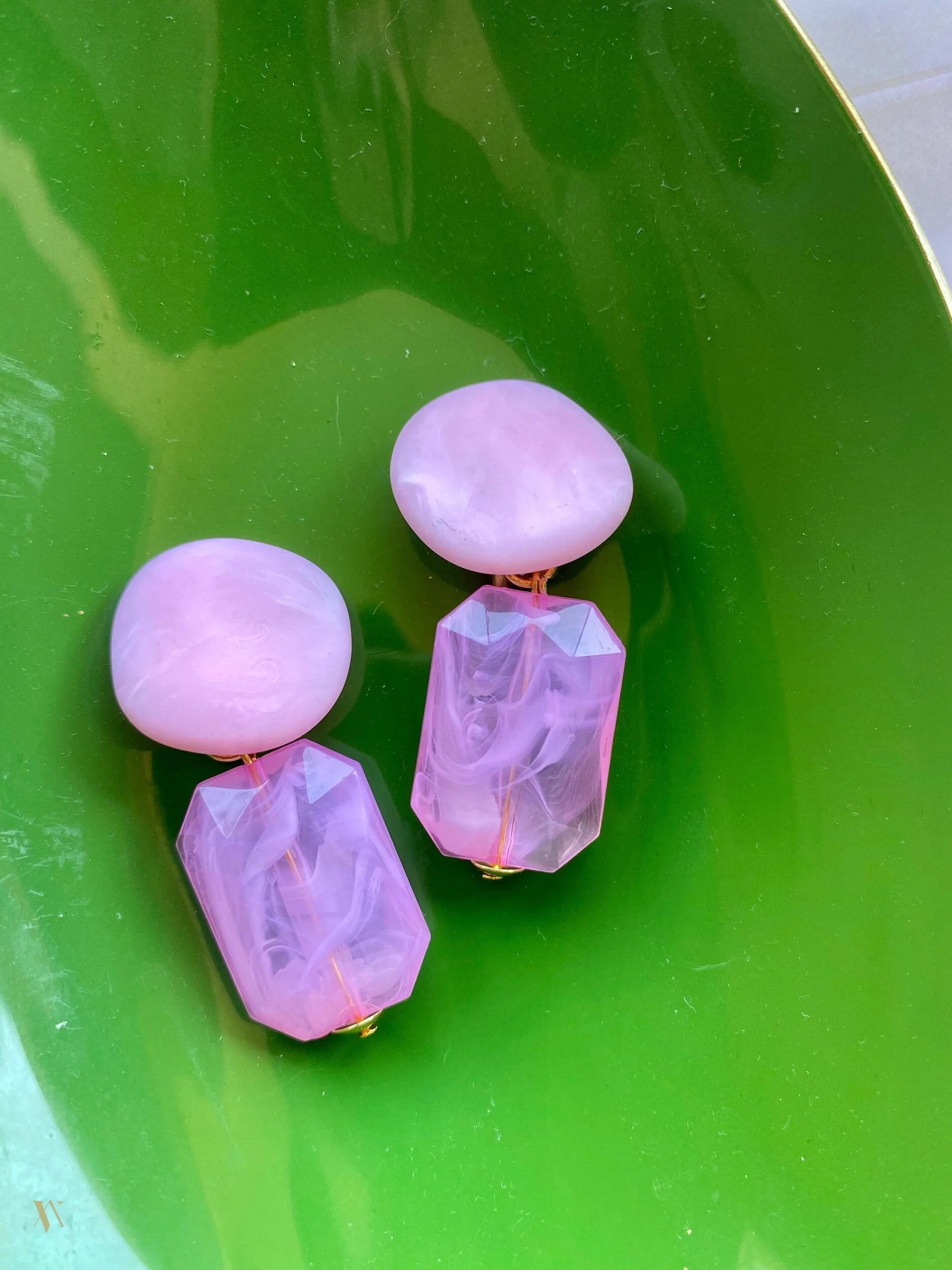 4FDACDFE-EF25-4791-9165-200A91132FC0