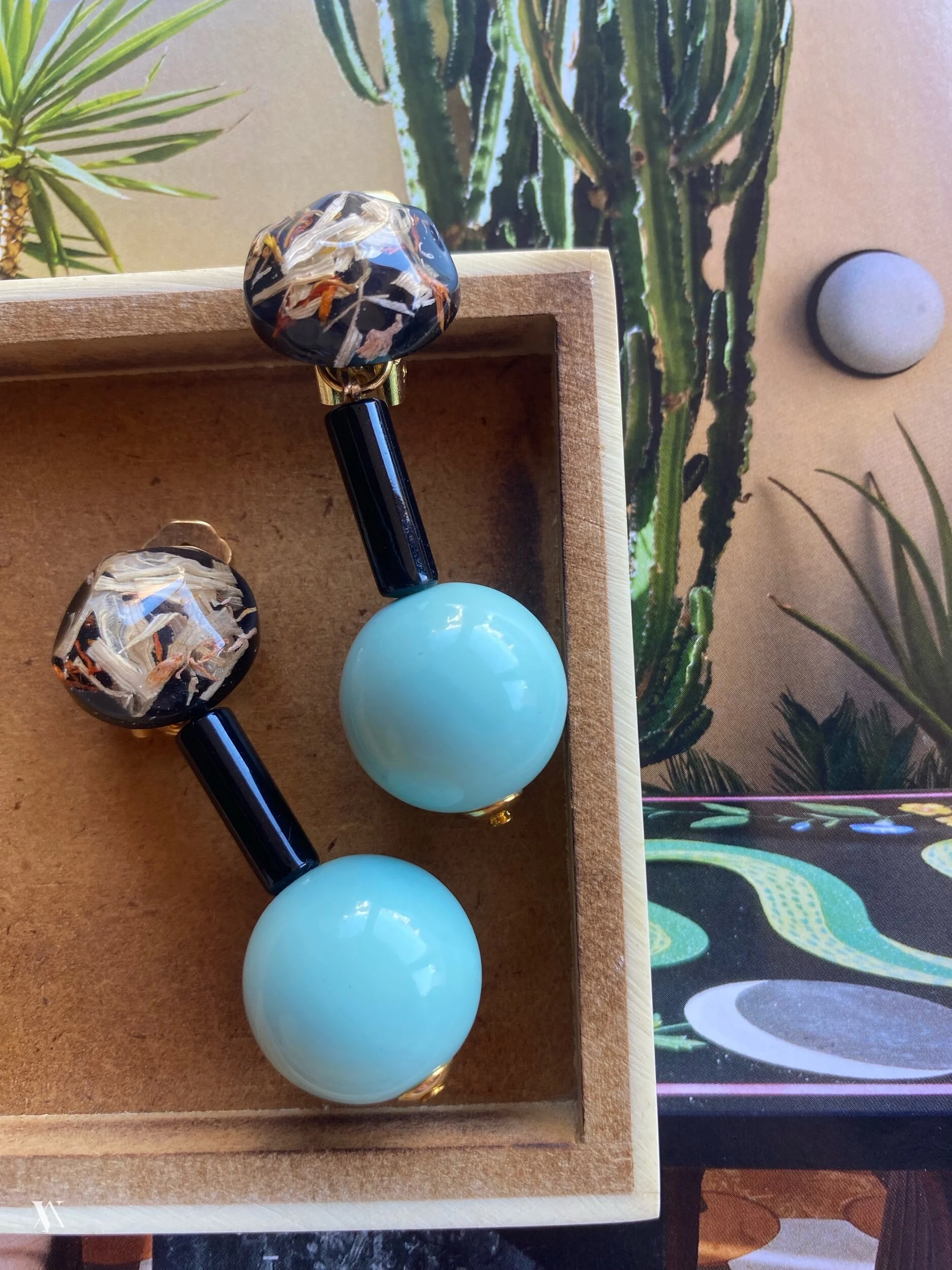 EB3E1EF4-CCD1-446D-A258-DA1840C48534