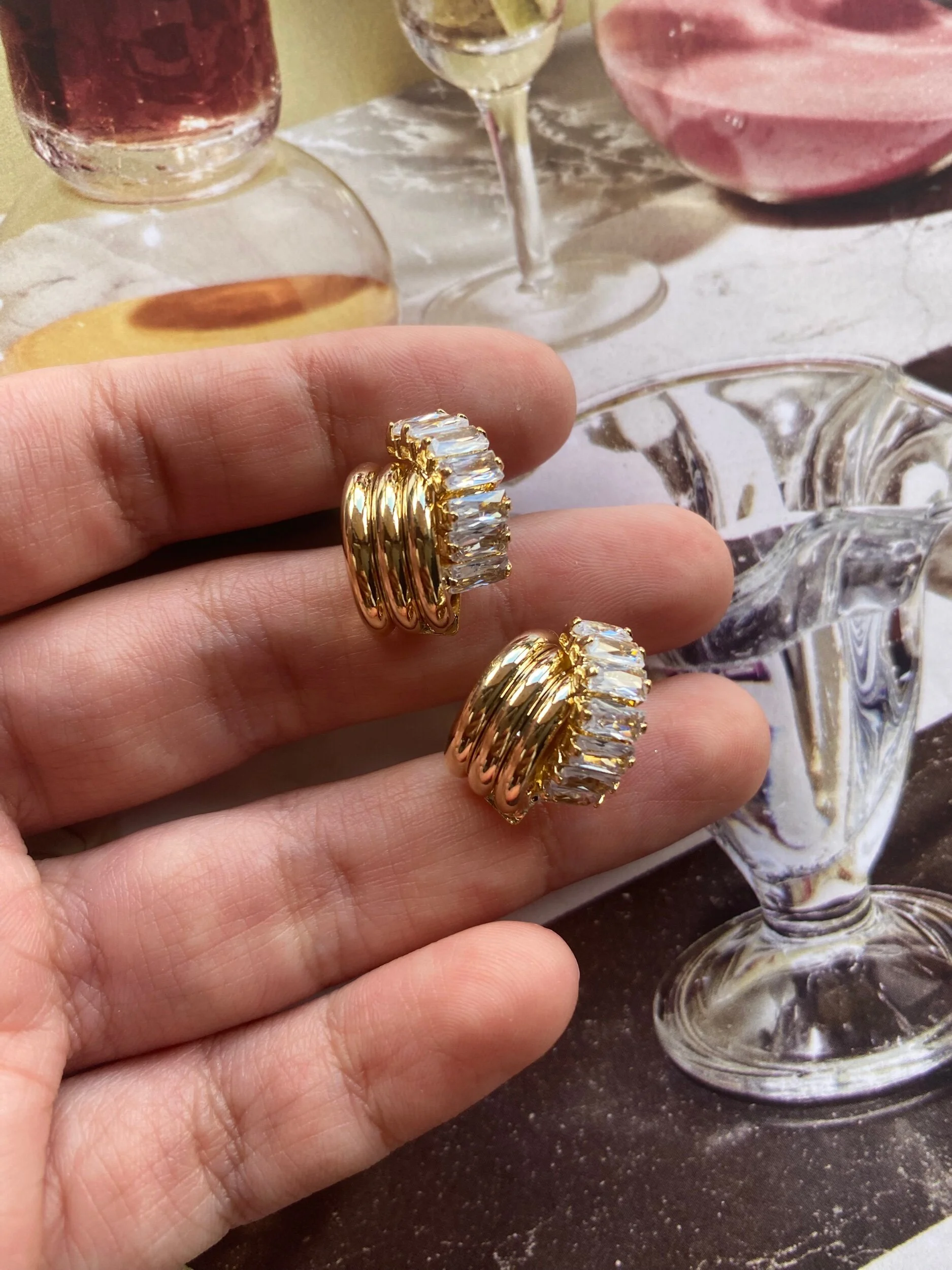 CF605C92-8F7B-48FF-811E-F3221B73ADD5