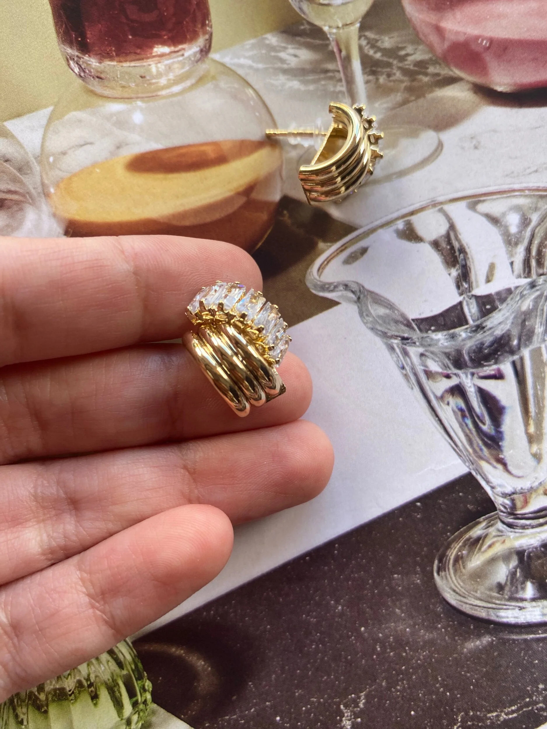 ABF51AFC-18E7-4856-9BE7-C40353D71449