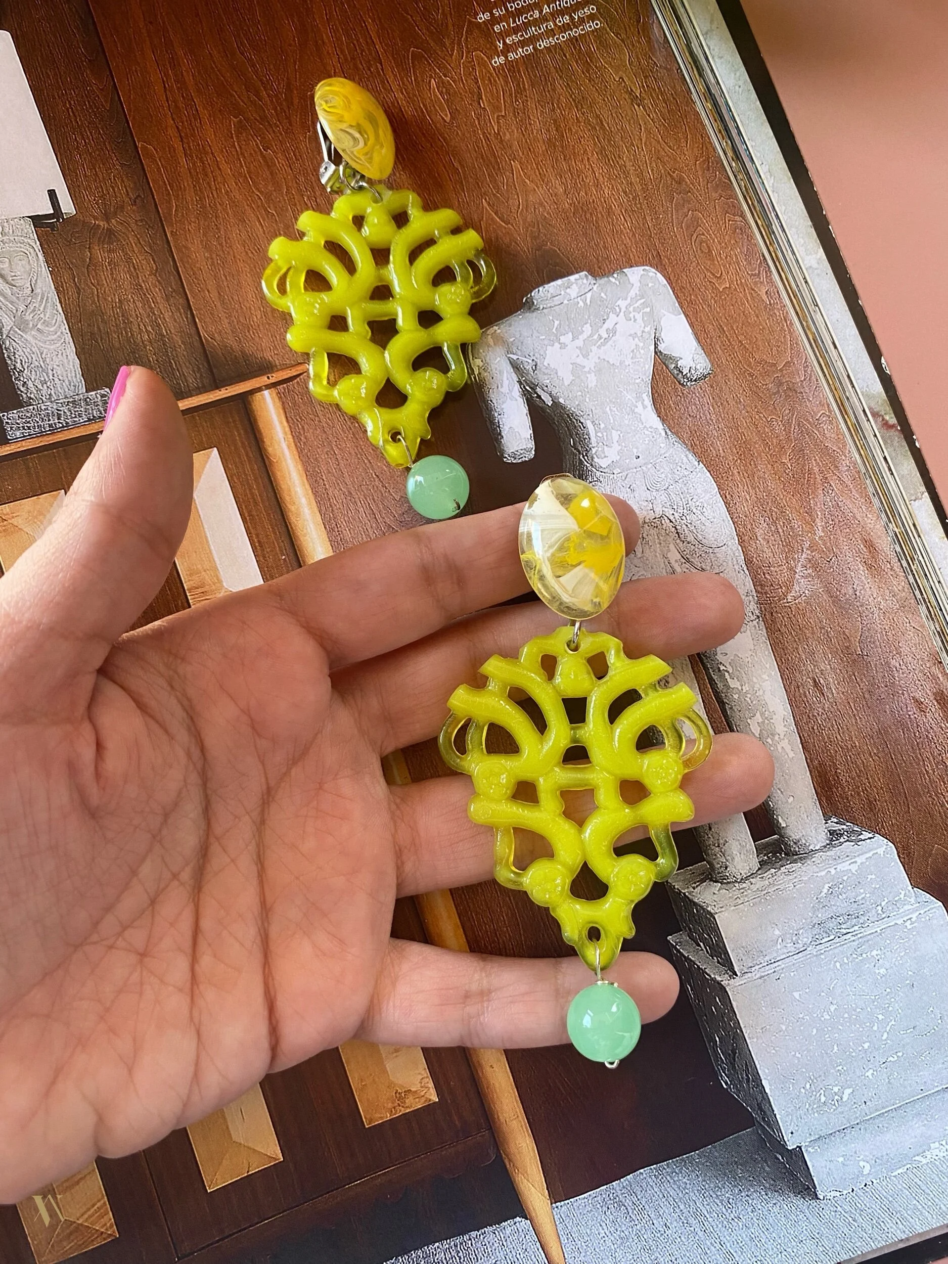 2ADB1823-E4A5-4219-89D5-C57B3CDE9EF4