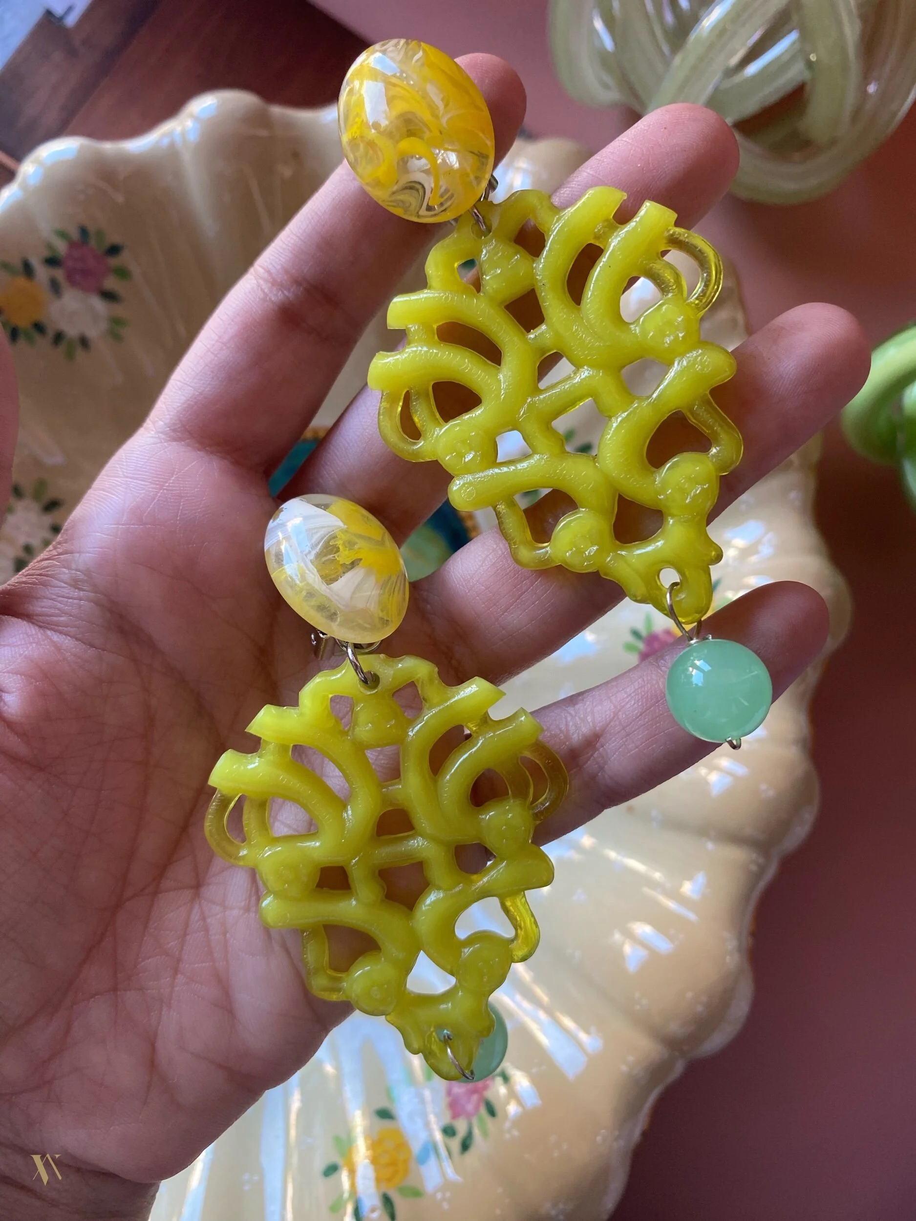 EE15AE65-74BC-4173-BBBB-0FB0349D2726