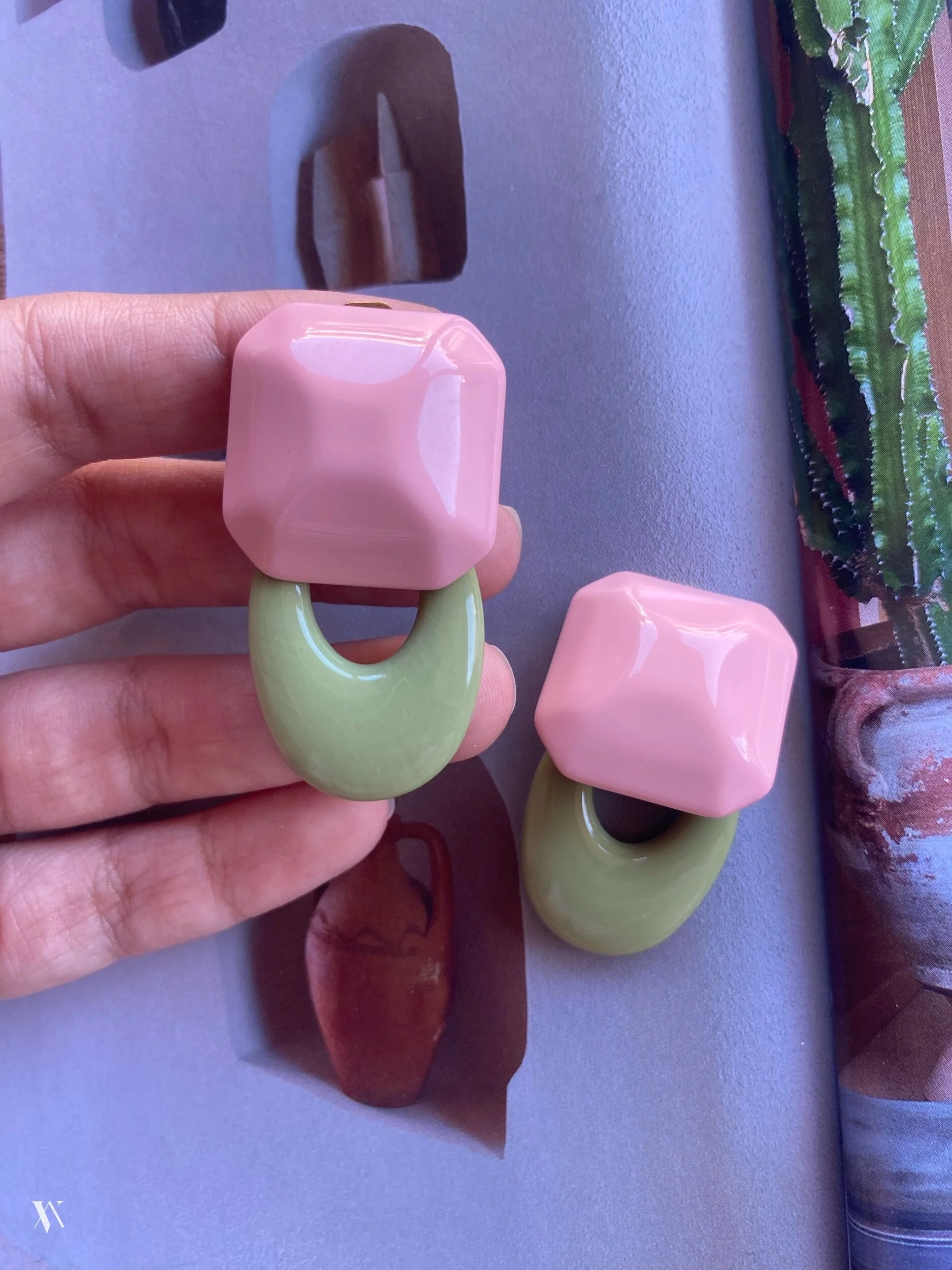 5BC28C16-ED23-44EE-983E-3B27712D9022