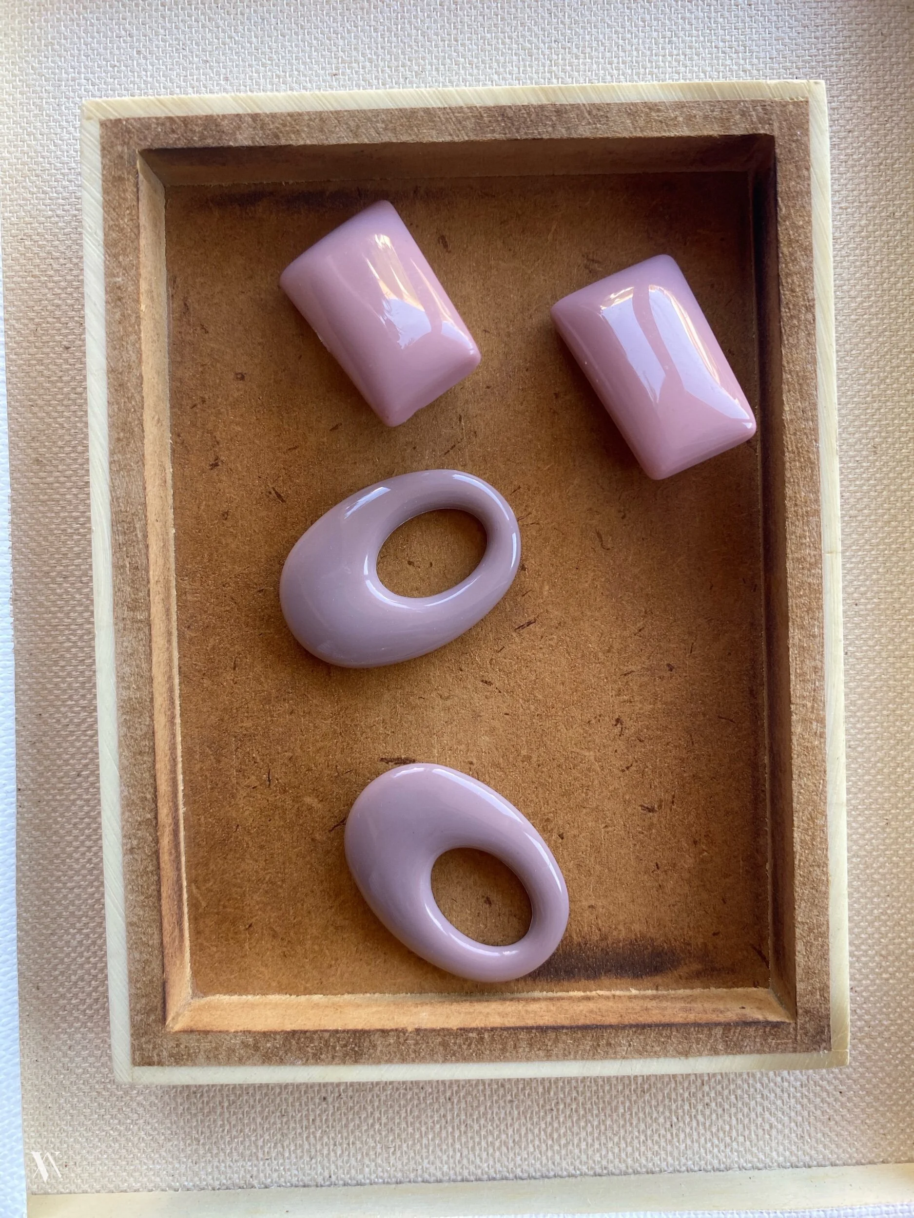 792A7229-B9B8-475C-B723-8ECE8C90EF80