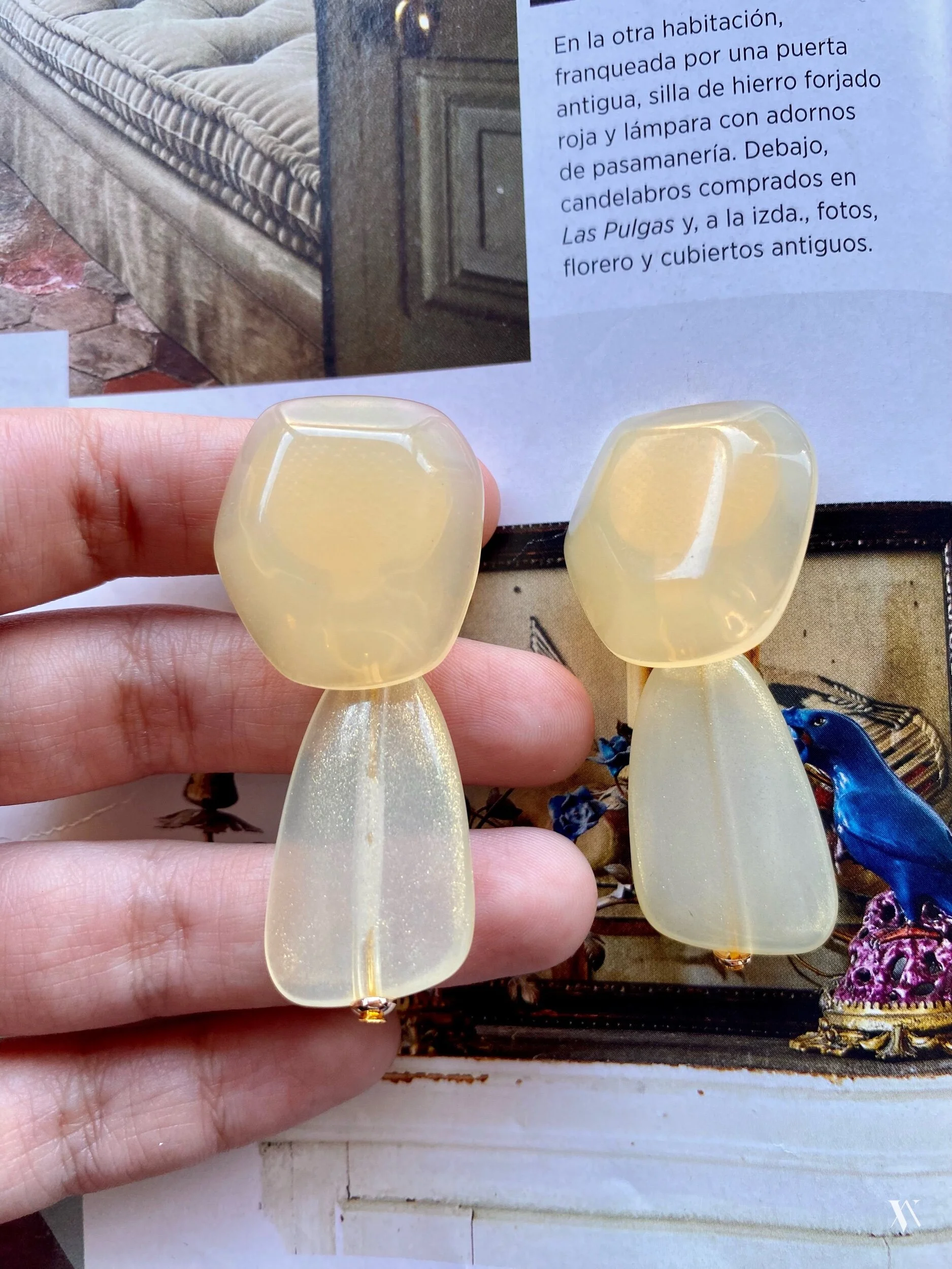 68887CB3-FF2D-4ECA-9CBE-3A666A100BF0