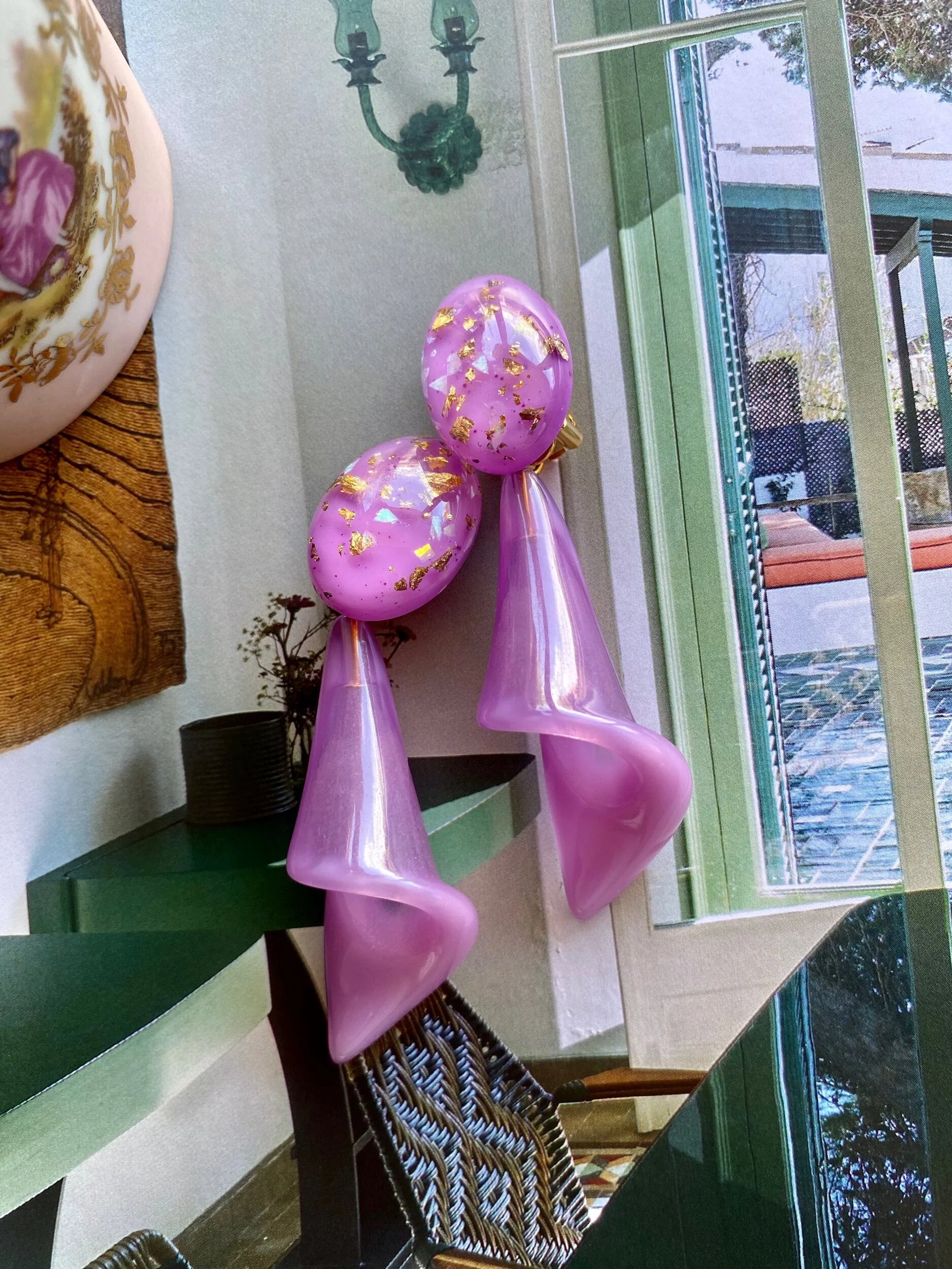 EAD492A4-2334-4B9B-940D-C8DB1211FD41