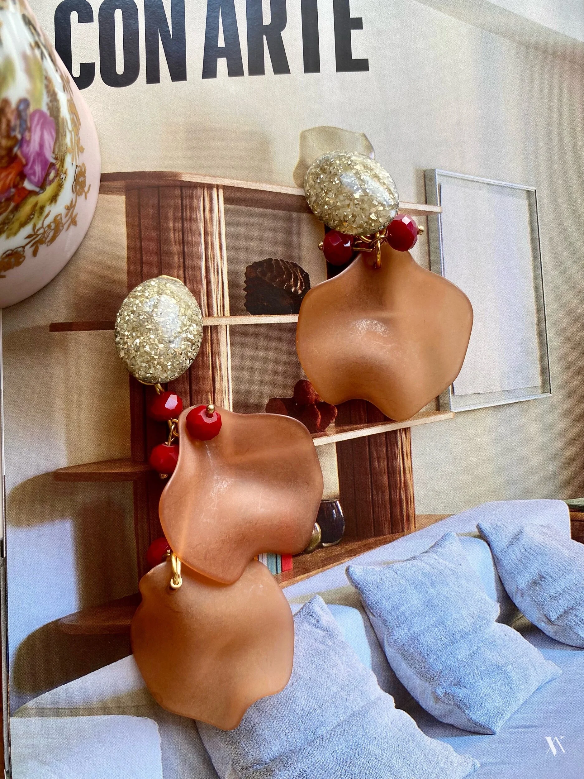 EC5612F1-D417-4805-8E7C-9C54AE711FD3