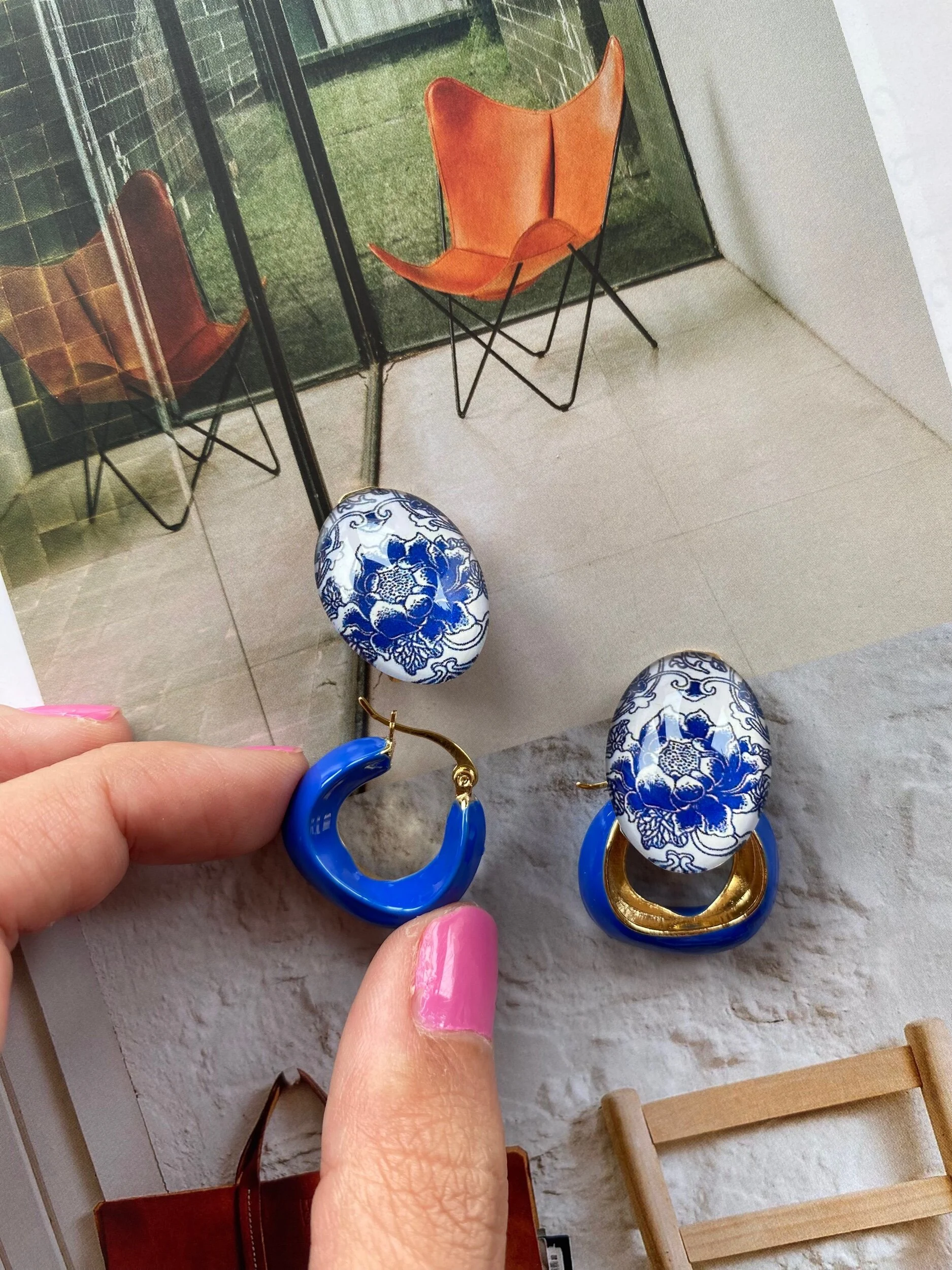 51F58AC3-B903-4875-94A1-9E398495141F