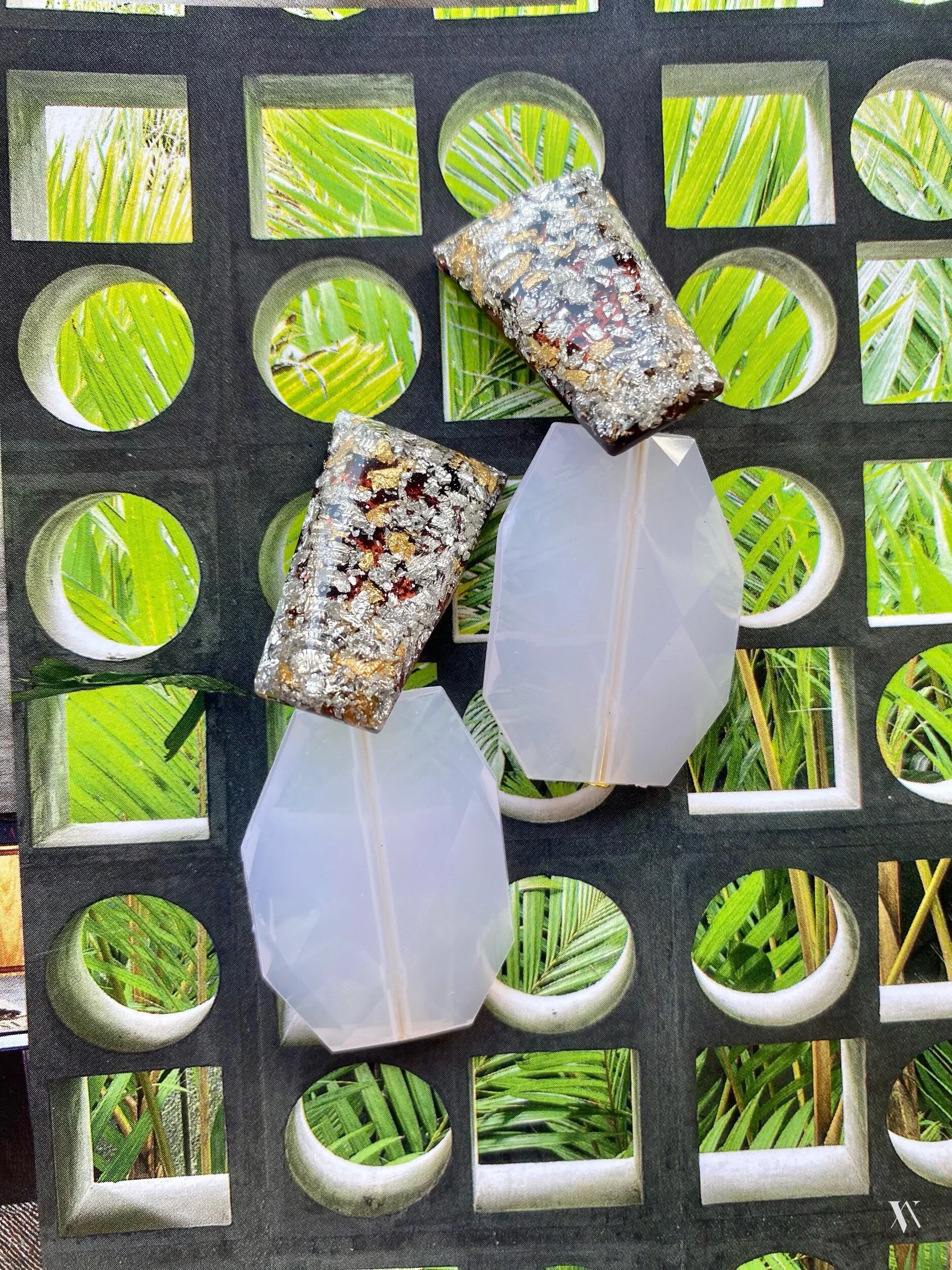 EEF8C4B7-CEDF-47DB-B344-AA84F323C5E0