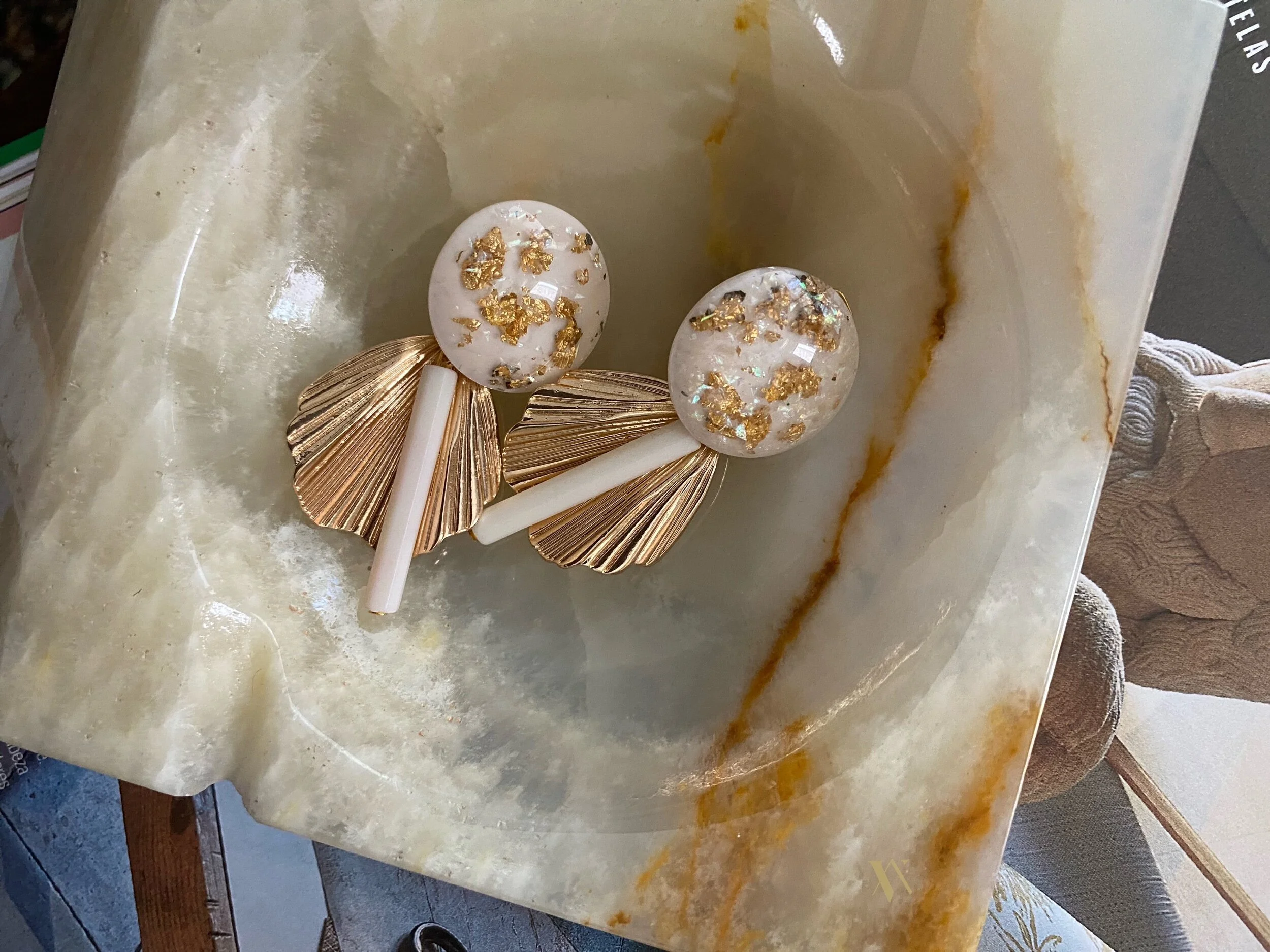 5DD92711-731B-4088-B60E-BB0616A2B4E2