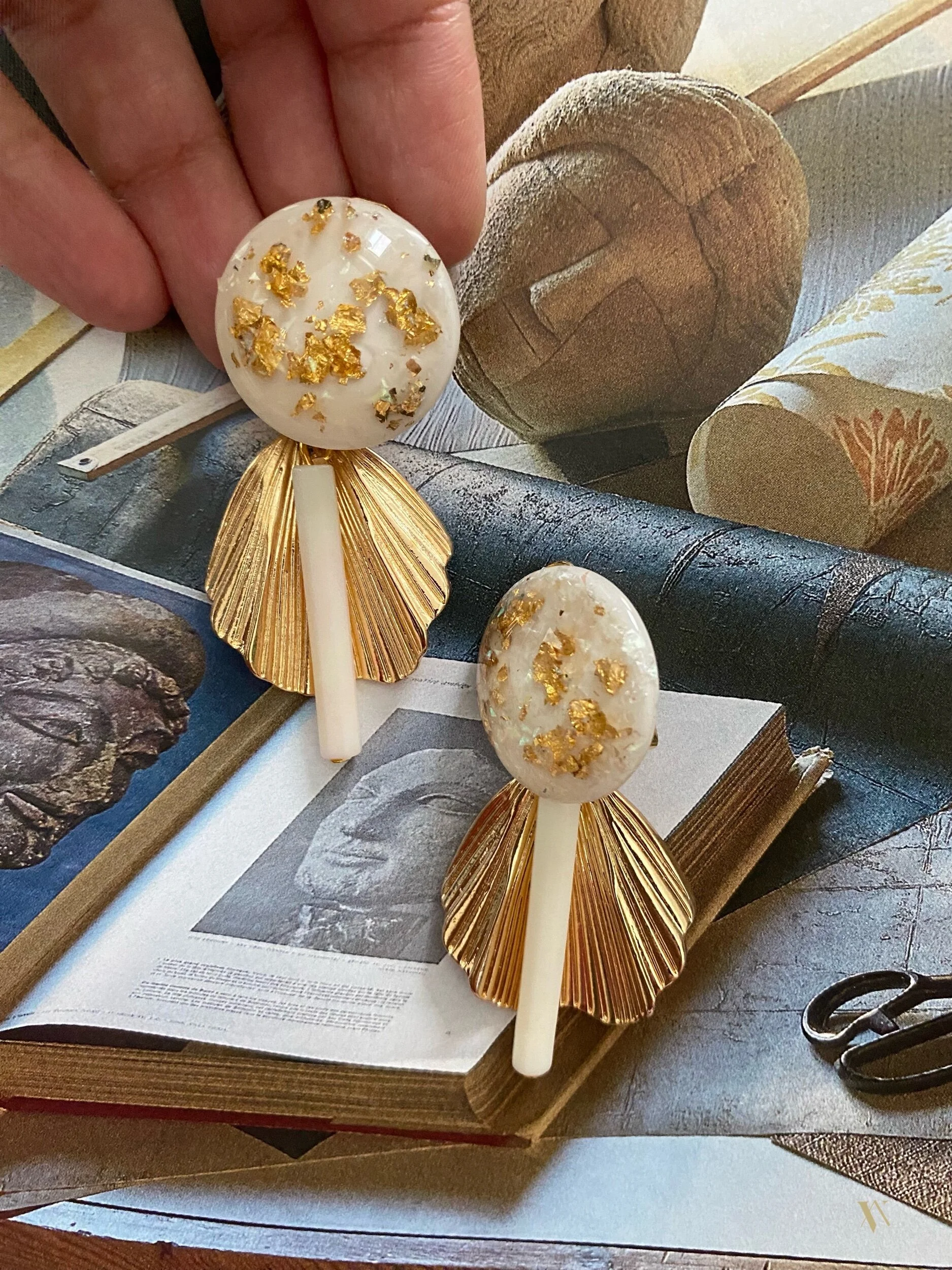 A0BEEE49-3101-4046-BAD7-576F5D1F76B8