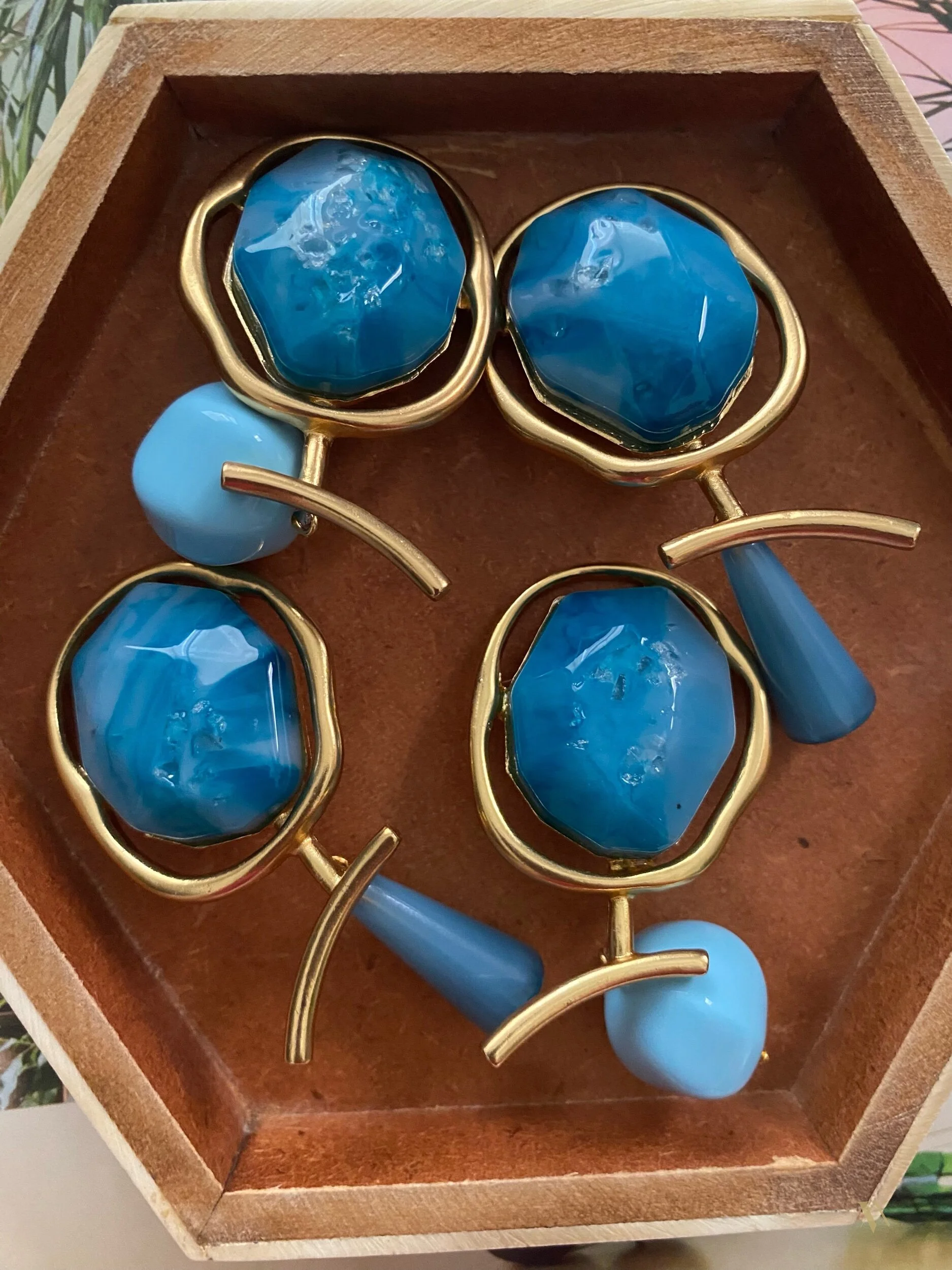 00B6DA69-4206-4734-86D2-924730C1B397