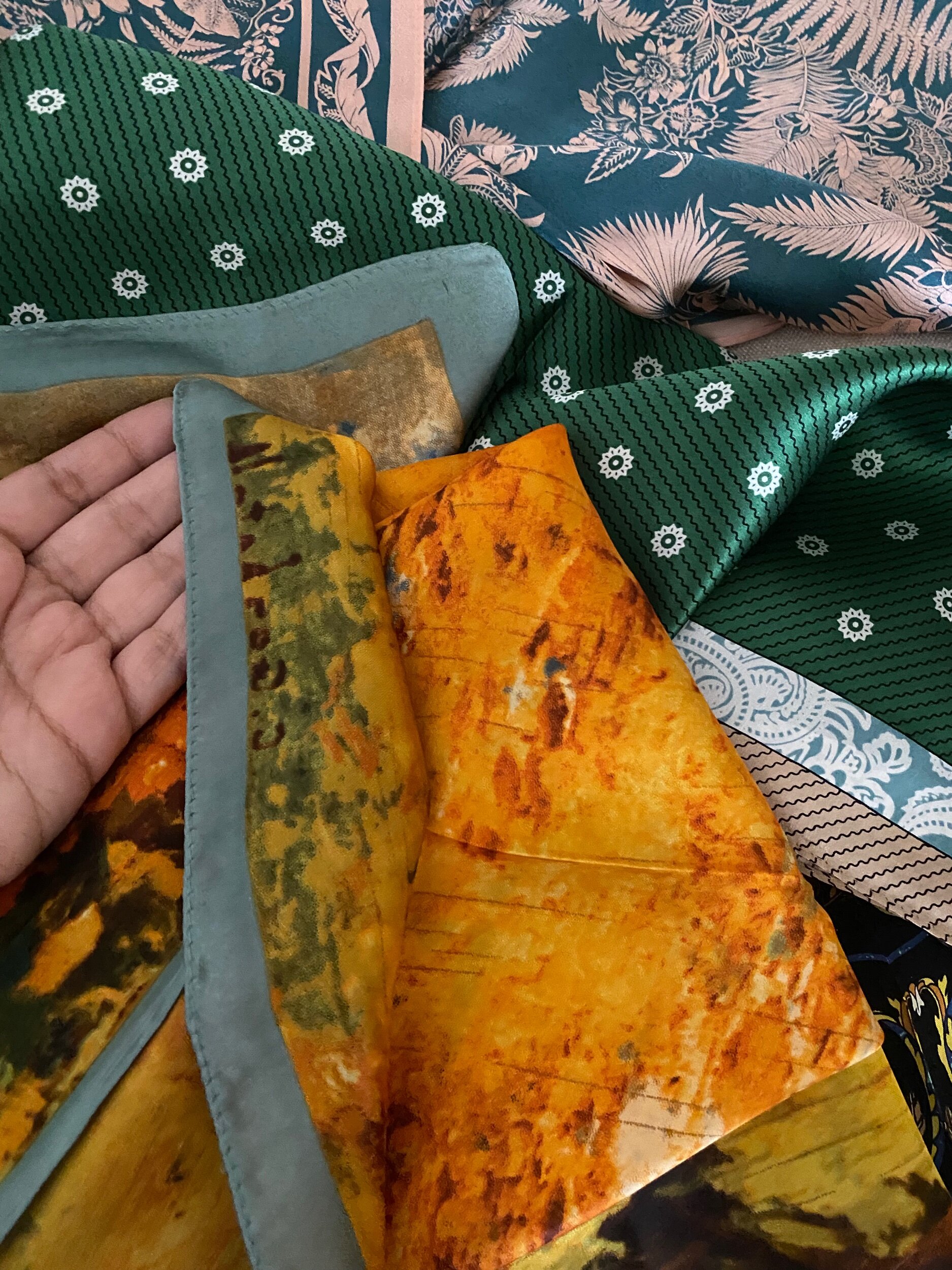 447F295B-7D56-4074-A7DE-7125A6F2494F