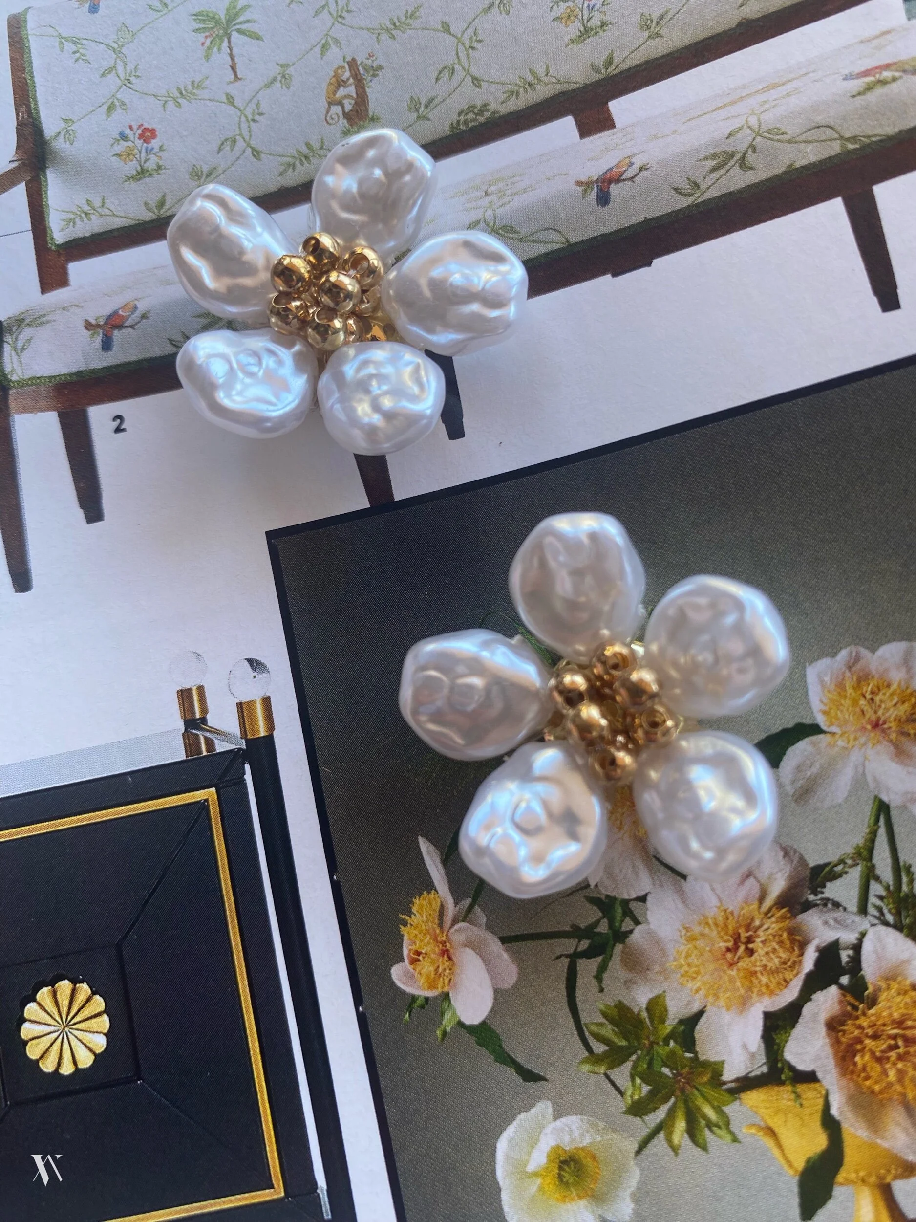 BFF54DF2-FFD3-4A12-B0F9-AC7806795FE8