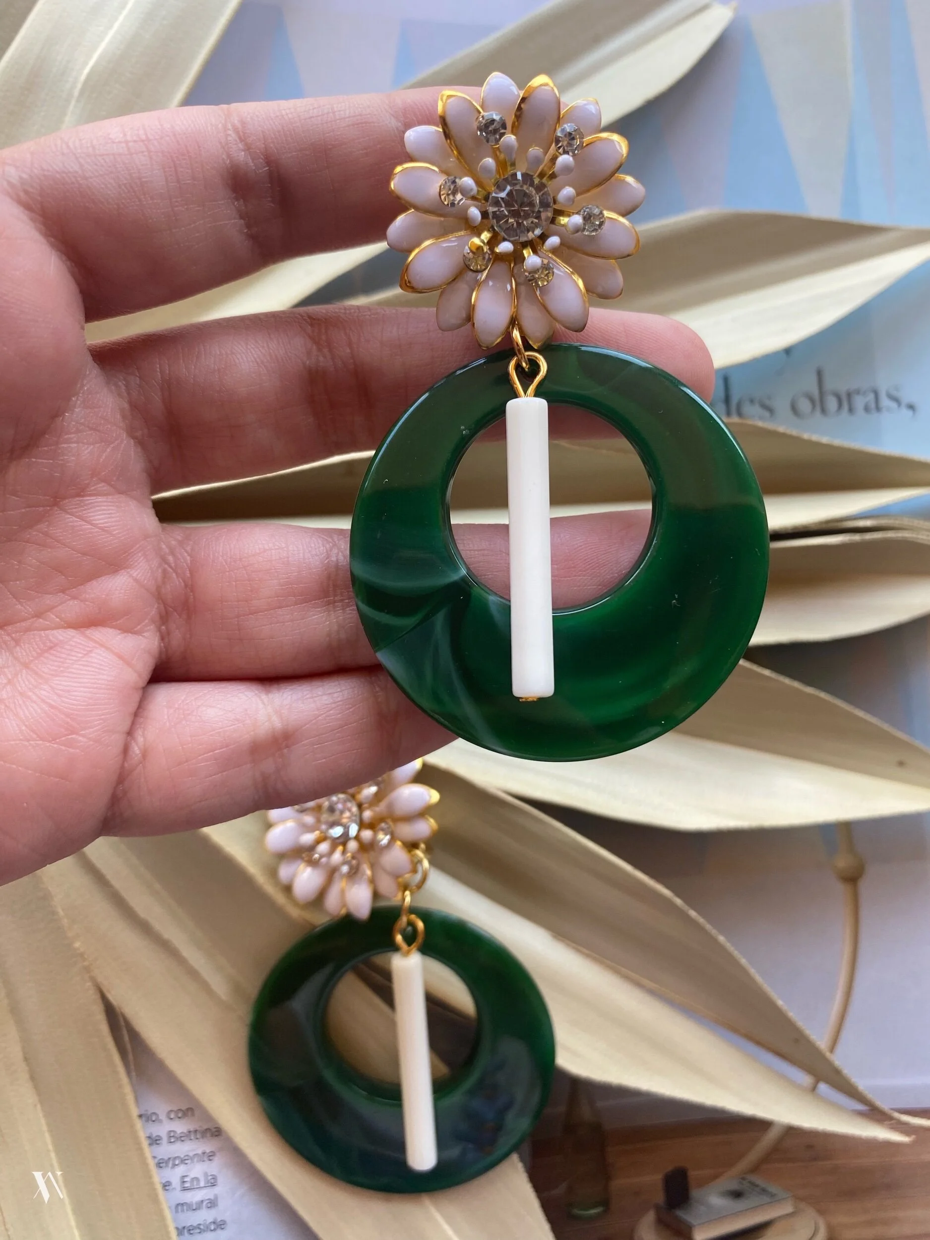 DC544EB5-7A11-4725-8365-D5FCB226F207