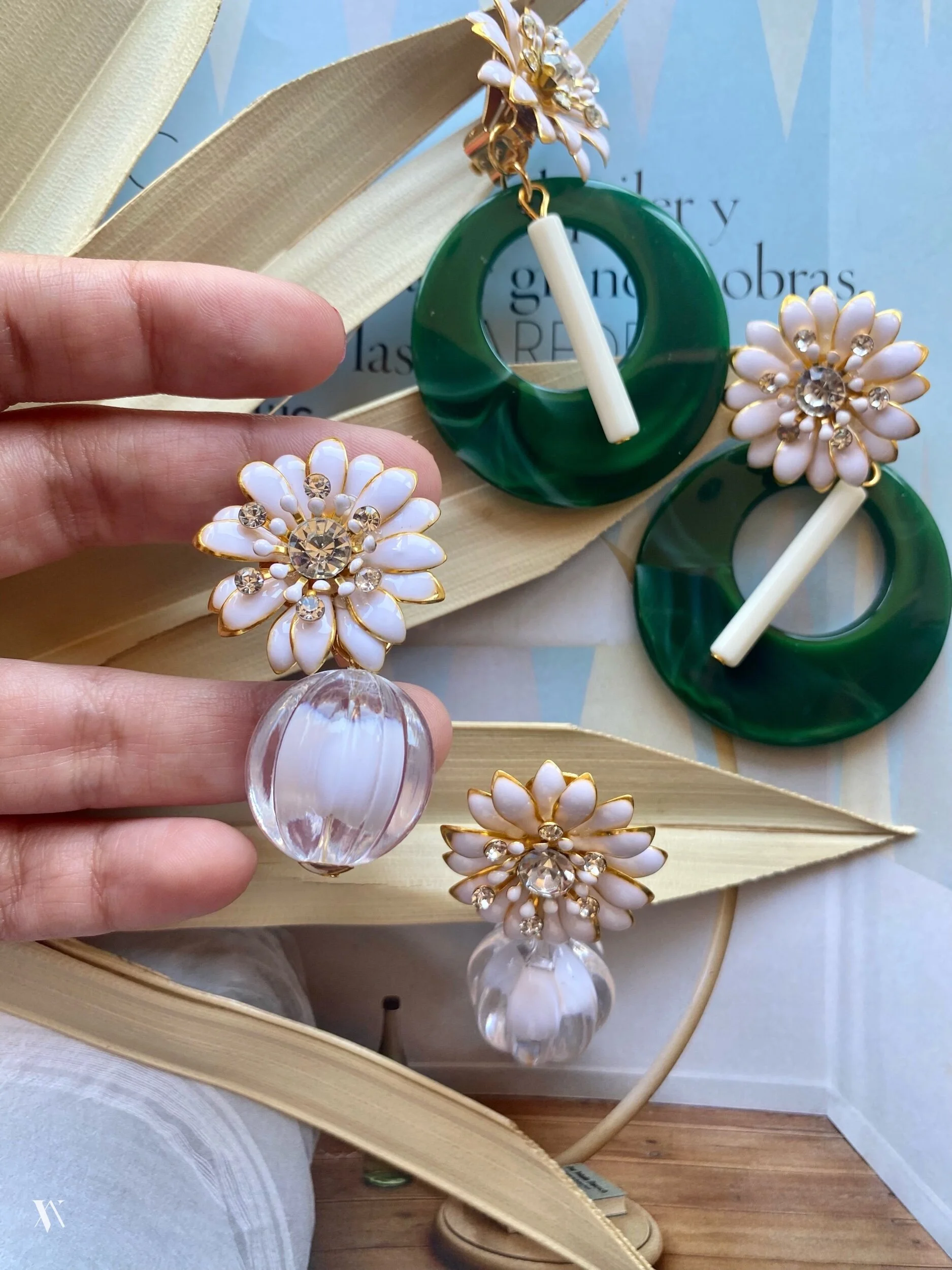 B061A1D7-FDA2-411A-9CB3-2C9DAE33942B