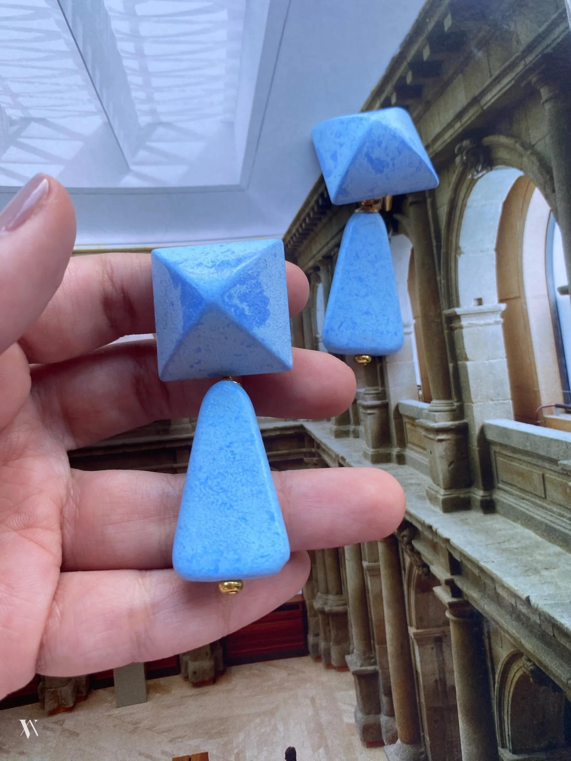 9E602CD7-D91F-4495-959D-FFF3735381E8