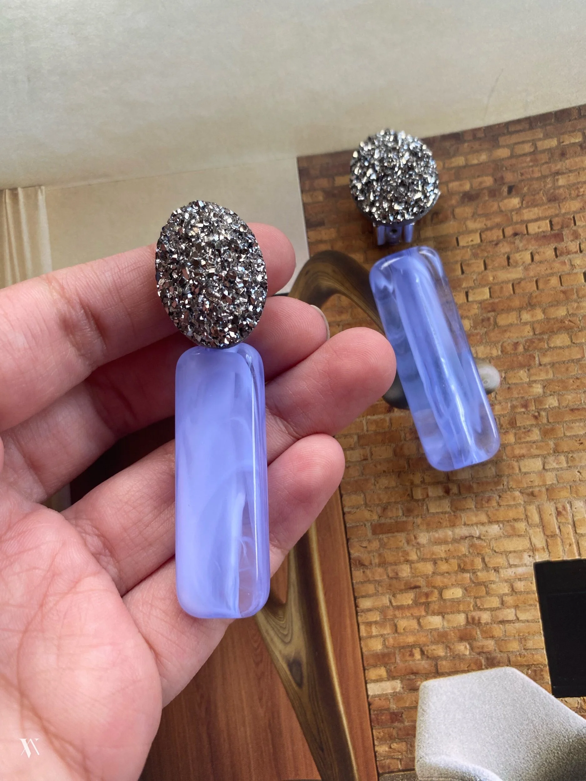 D2F4A6EE-665C-4B99-99F9-18A893986AF0