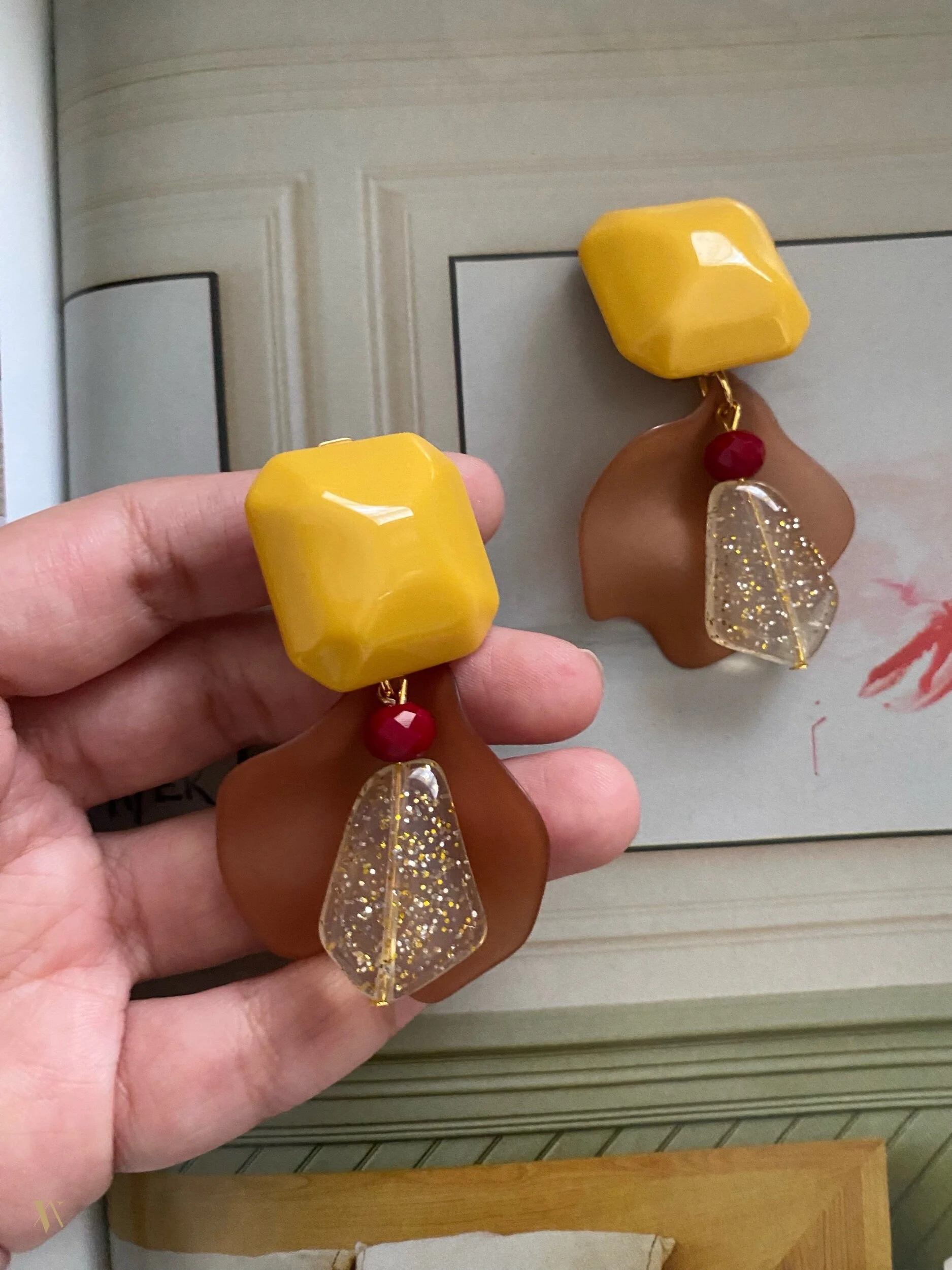 04C5CAD5-B988-4B6C-98FD-943445512F12