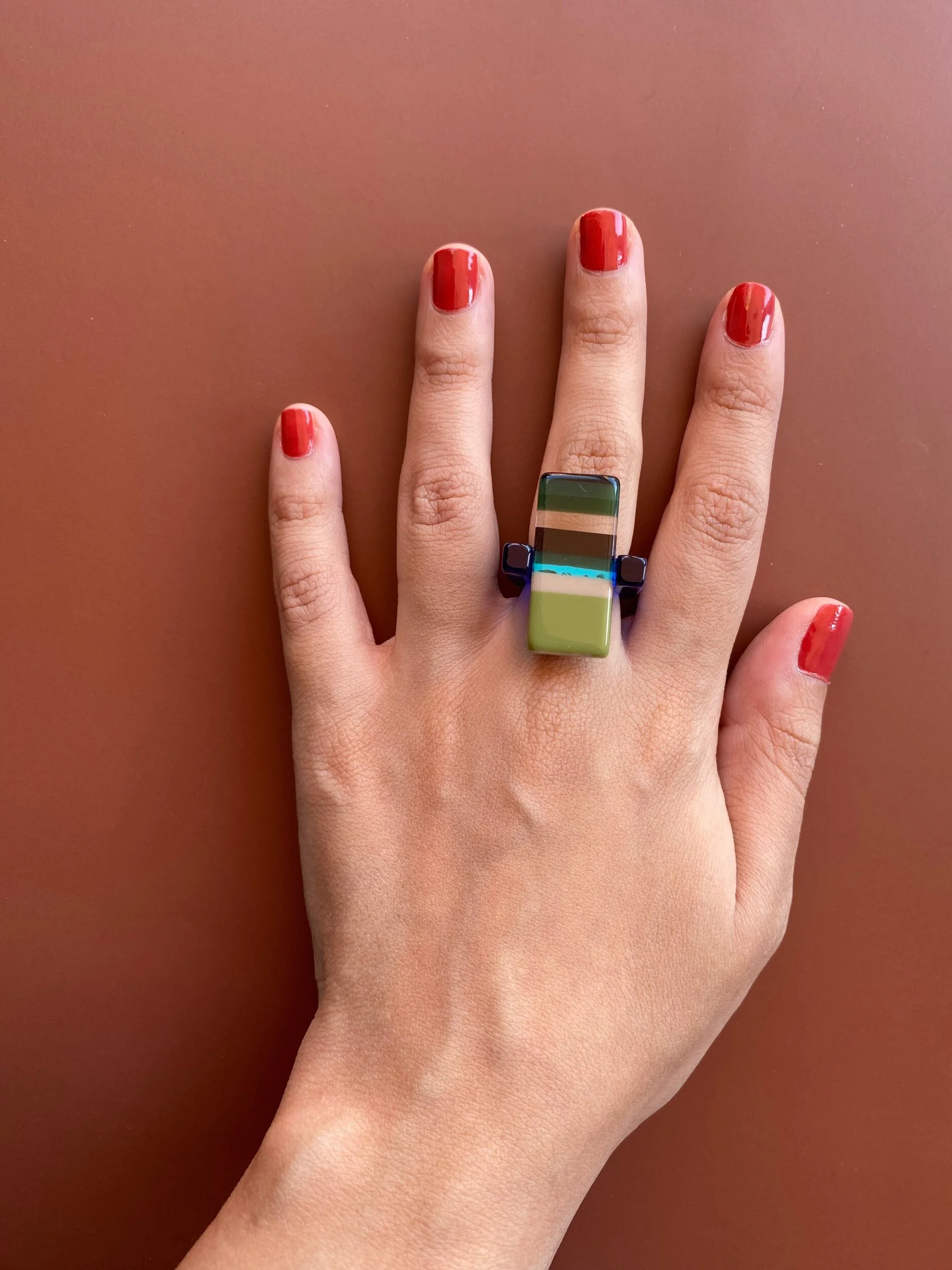 6E95931F-94A6-4E88-991B-4C20ED1CCF05