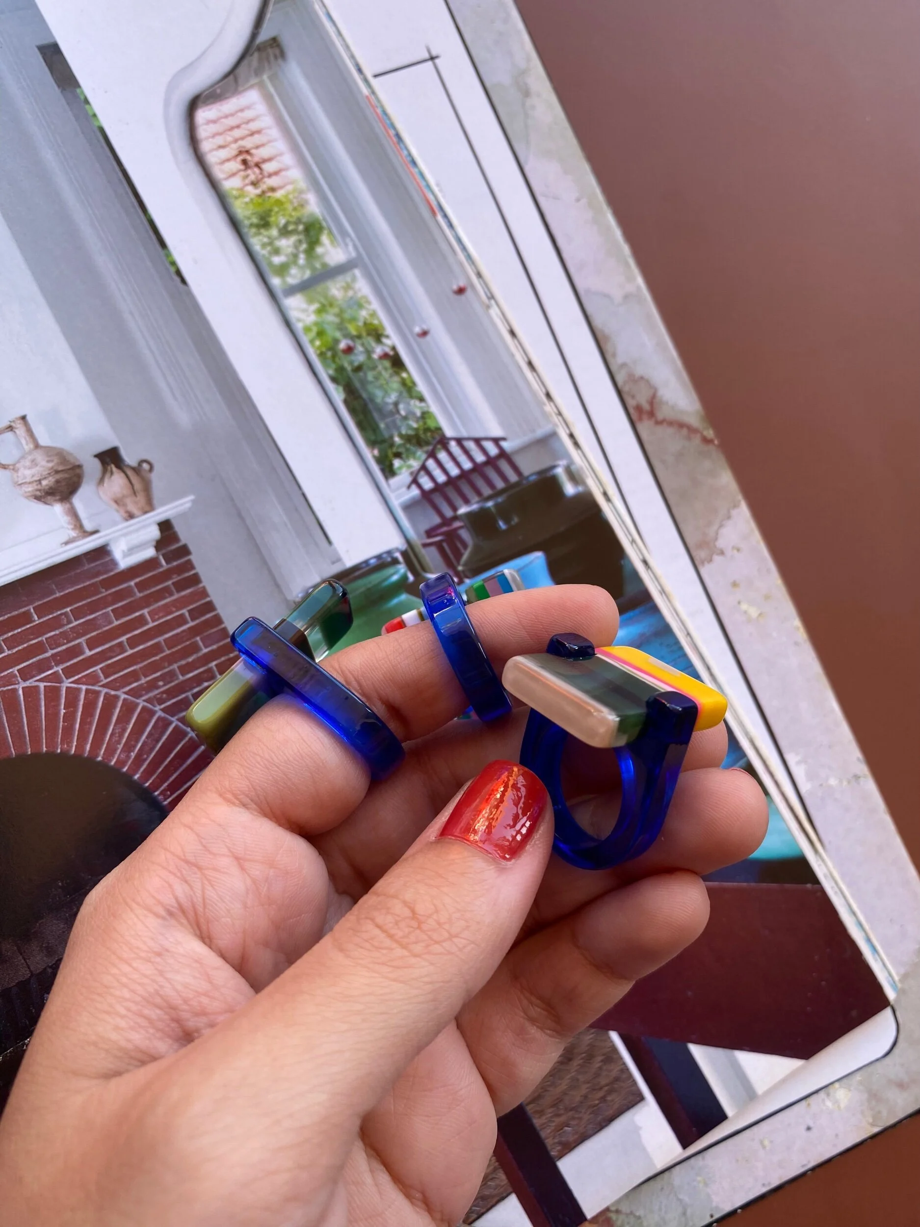 AEFEBB6A-81EE-401D-AE04-1F5CC965FA3B