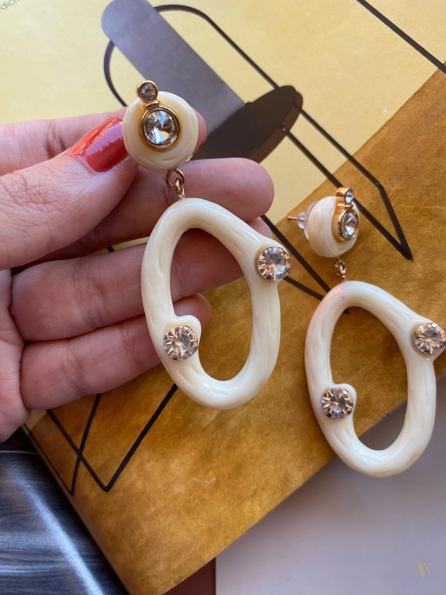 B79AC90A-8924-4A5F-B29F-7395D6B4790F