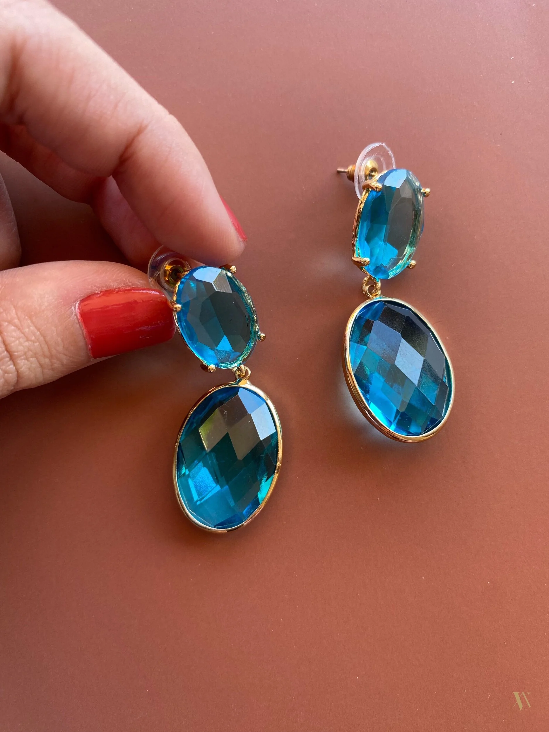 219BC34A-520F-4D43-B2D3-6D780466F3B1