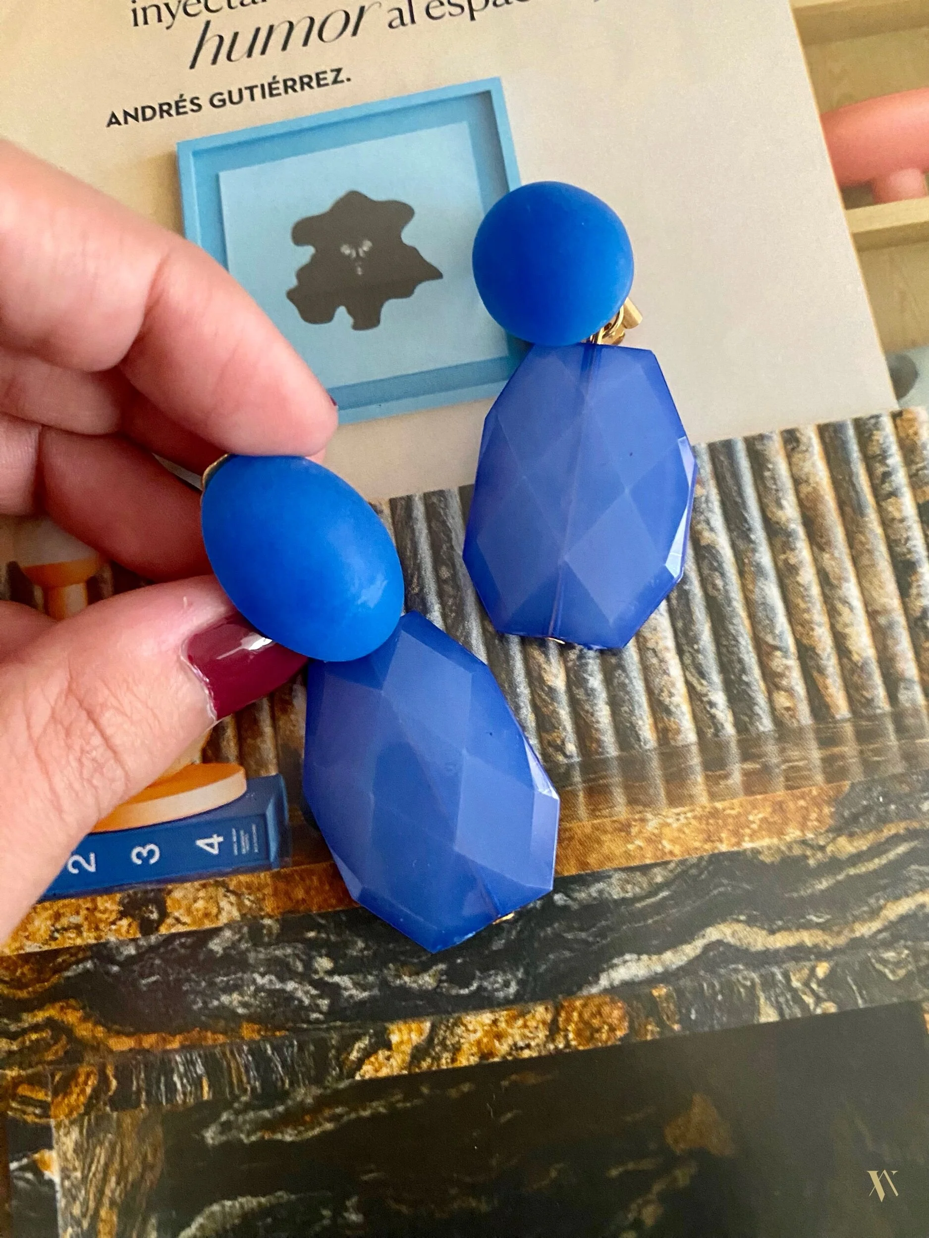 25437796-814B-4B0D-A6B4-152A110A4D22