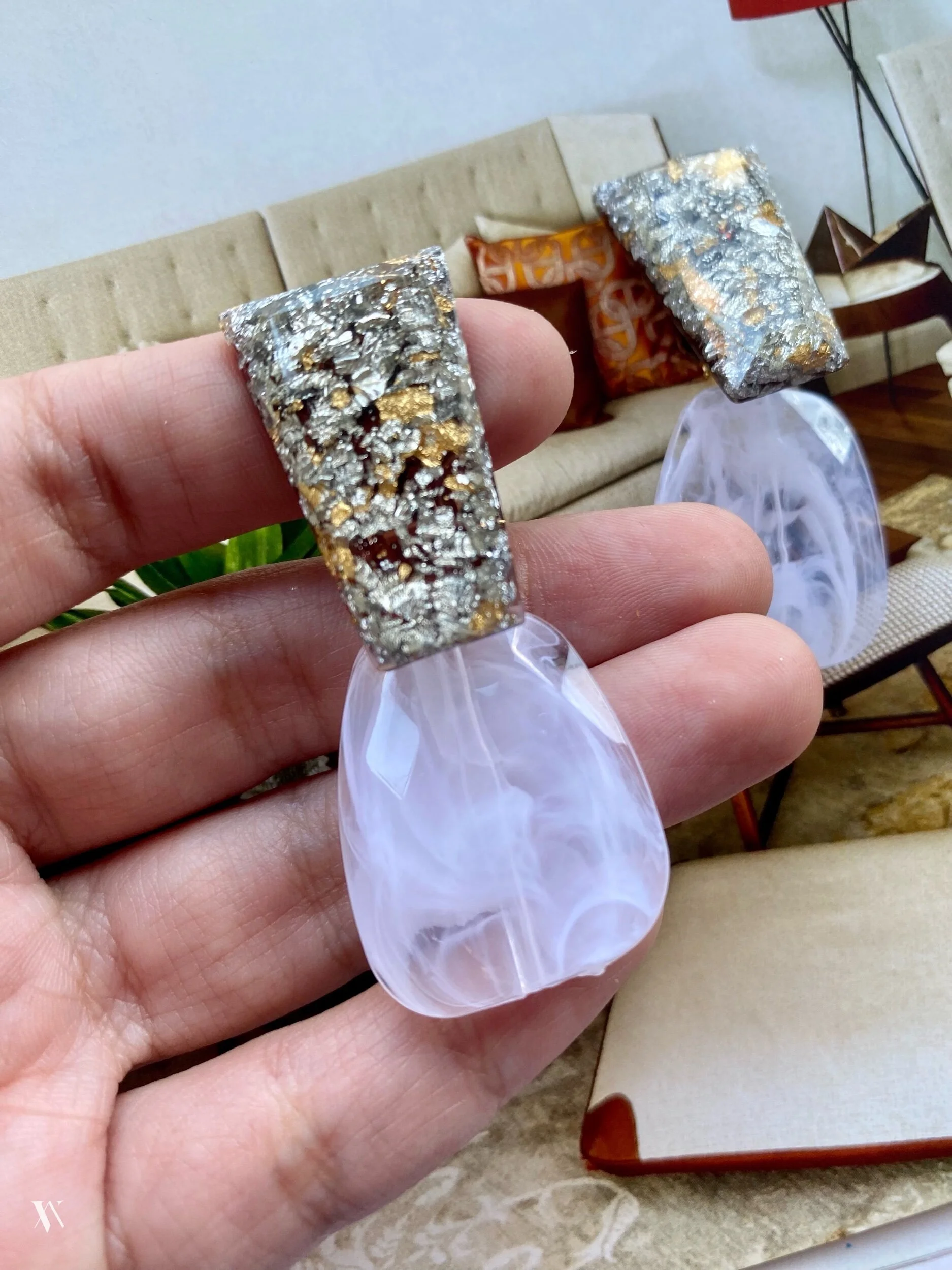 33CC1CD0-9BB7-4E5E-BECB-D319B24CE109