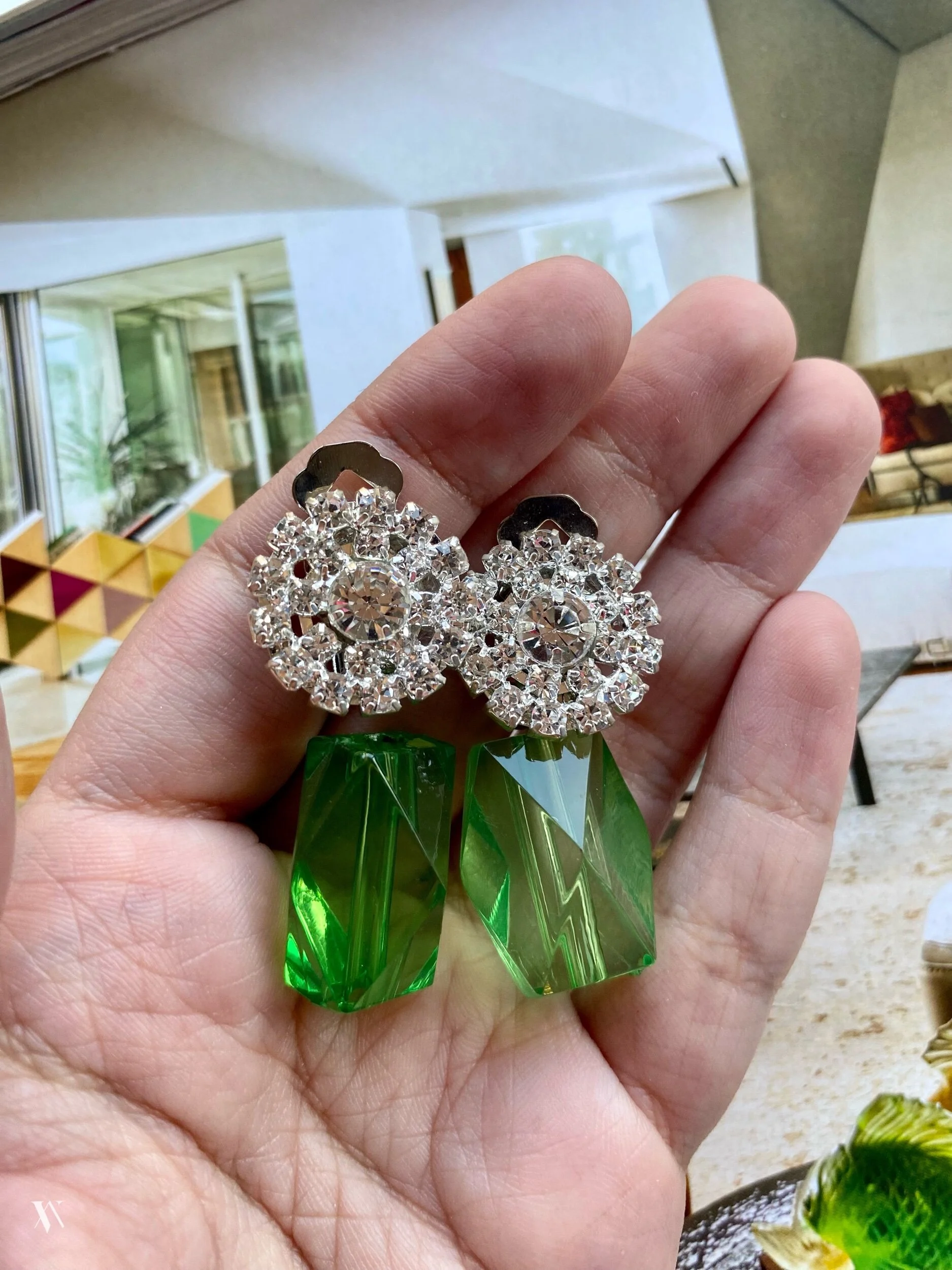 89FC31D6-B19C-4A6F-96E1-BFFE6B5D12D1