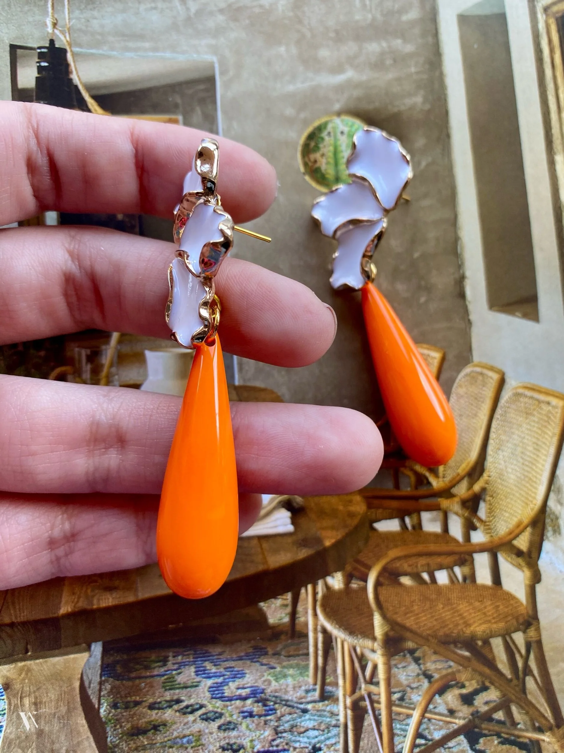 5E0A6DB1-3791-4557-90CD-ED31C5D9E045