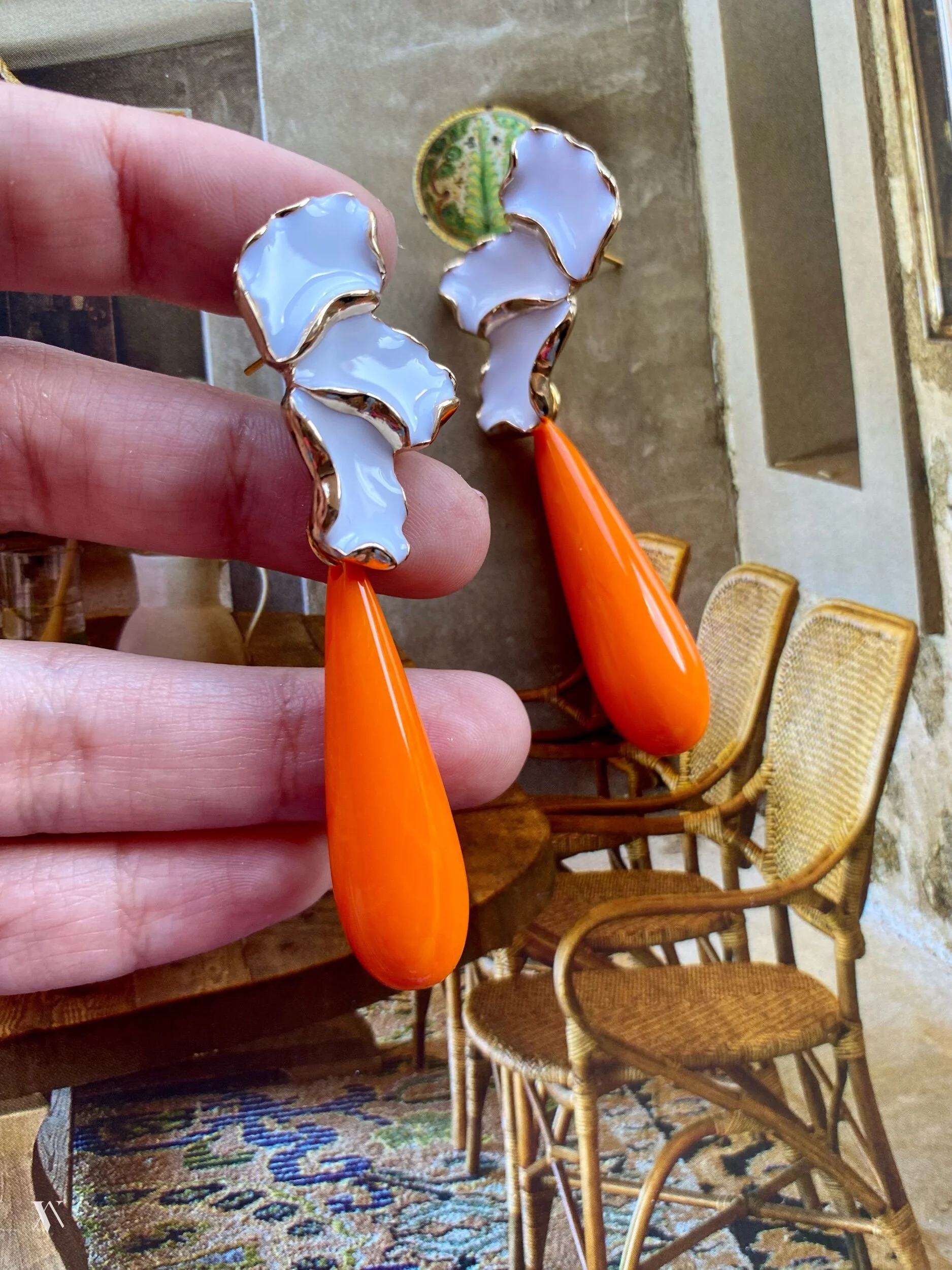 64349973-22EA-4564-A494-D4EB5465F94A