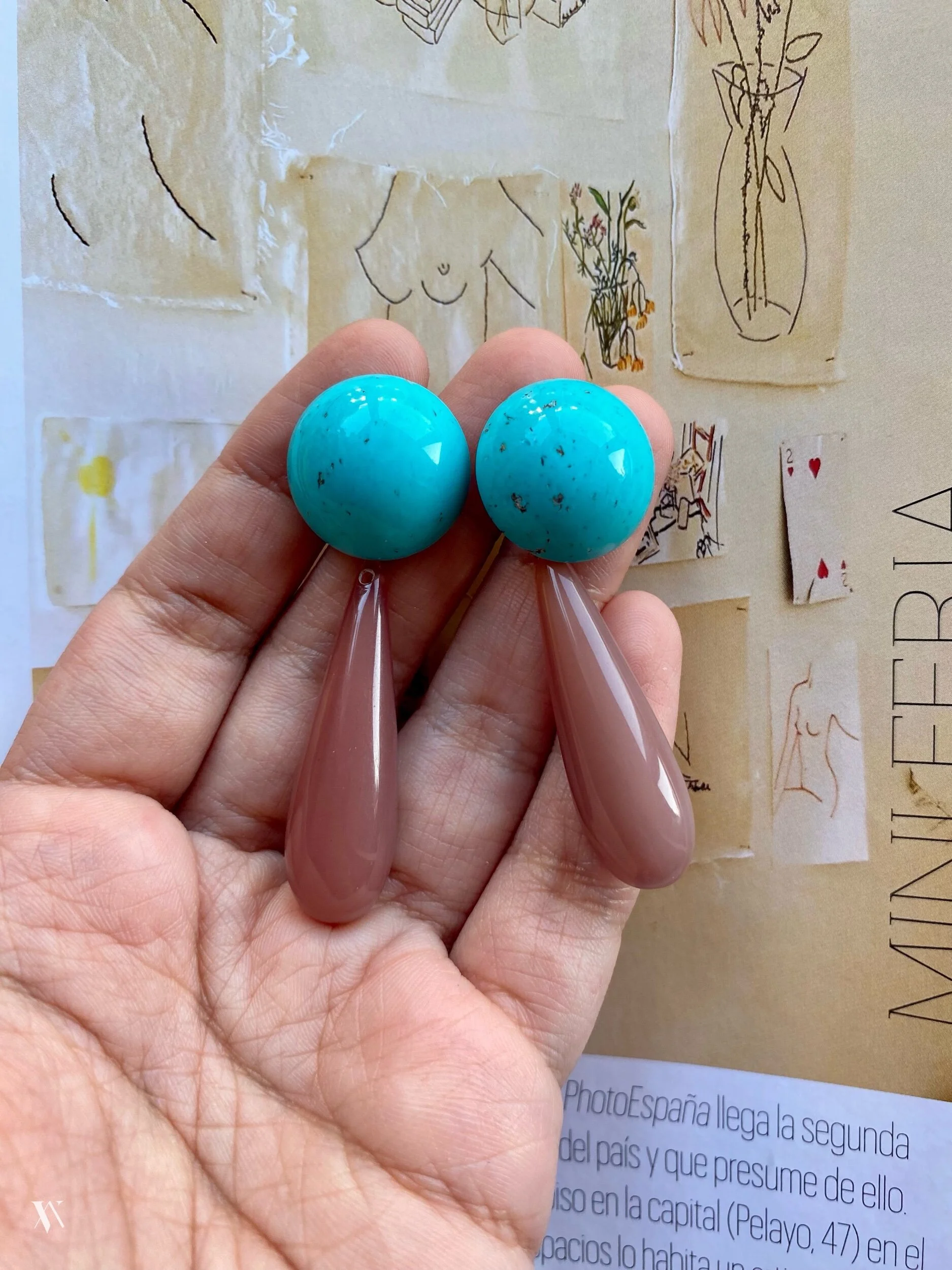 2E4C9034-BE1A-4C6D-BF7C-7D697FEB8969