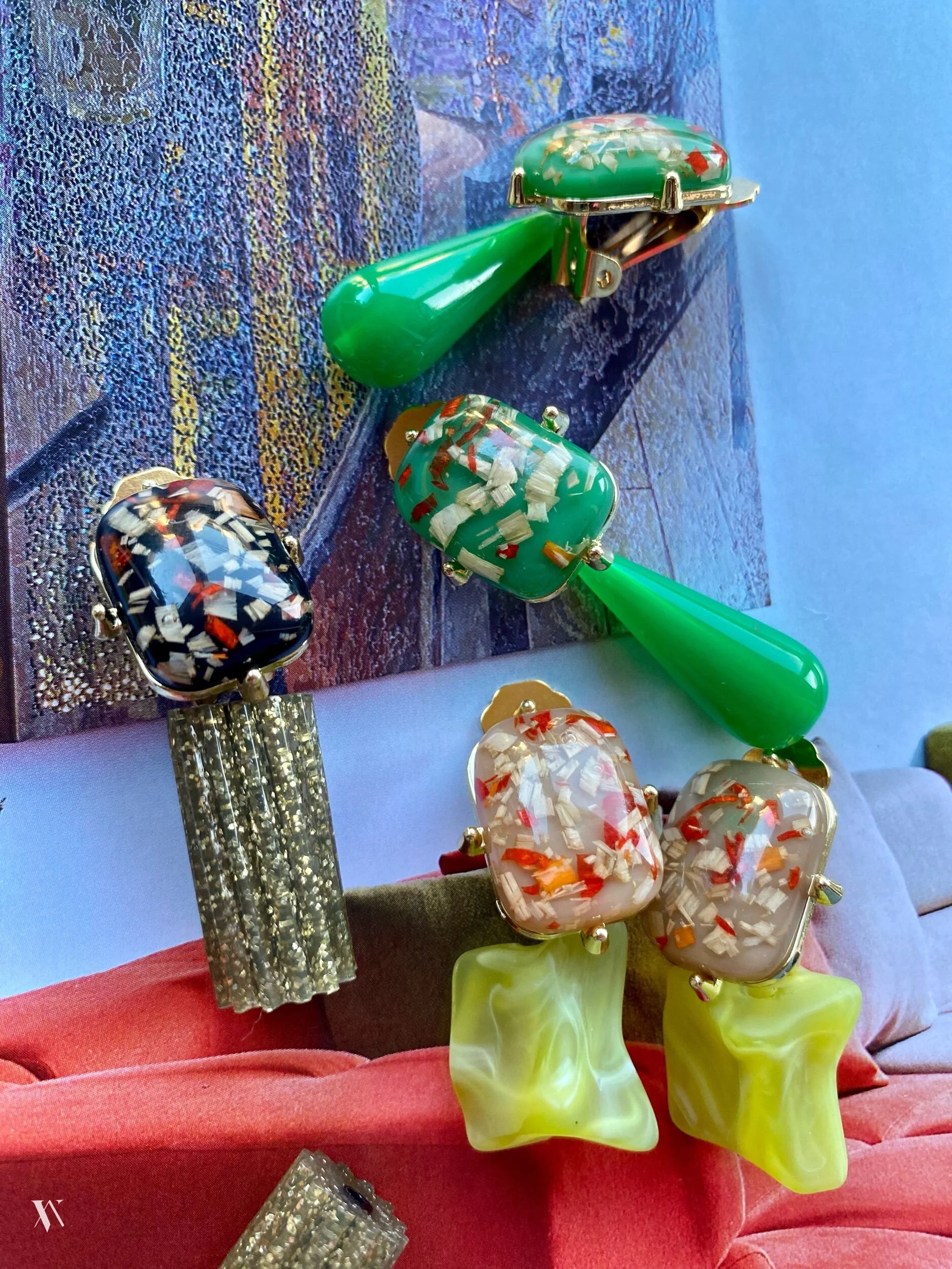 D6872D30-60E4-49F4-ACB7-D48A5CC6BFAD