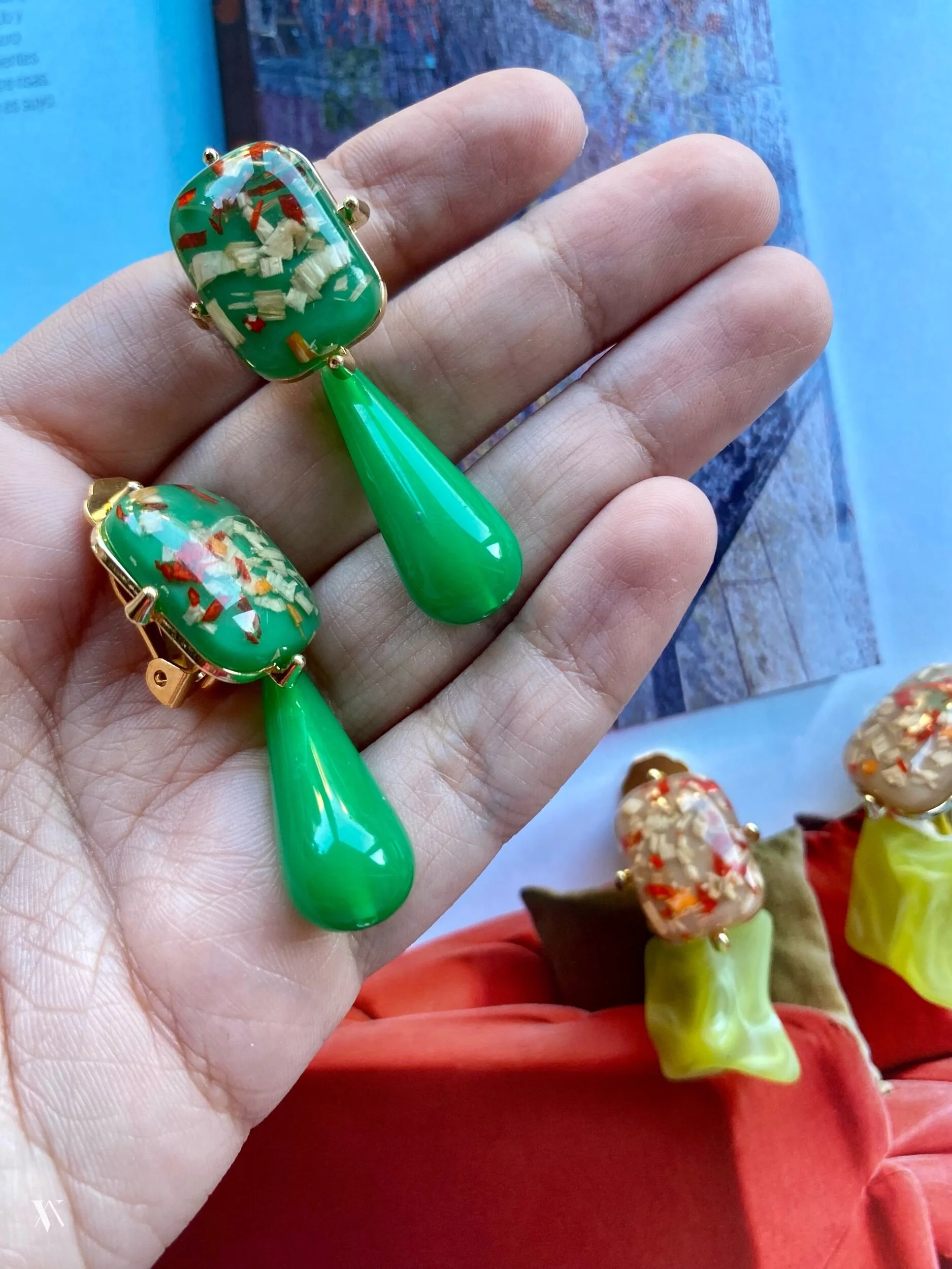 439E4134-6789-40F2-A870-8C0EE44ED9AE