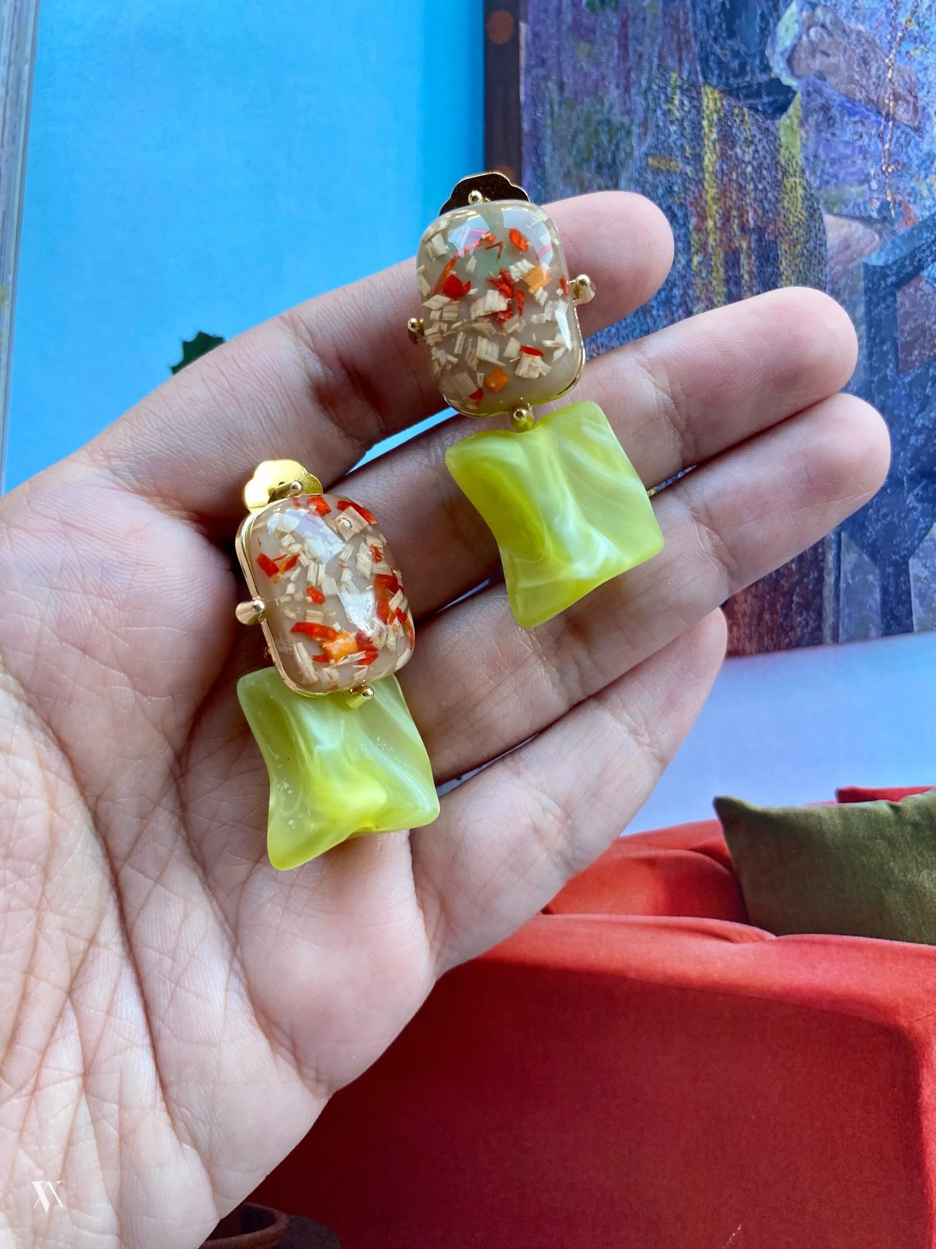 33F6F290-CC43-477A-ACF4-F3D061321A80