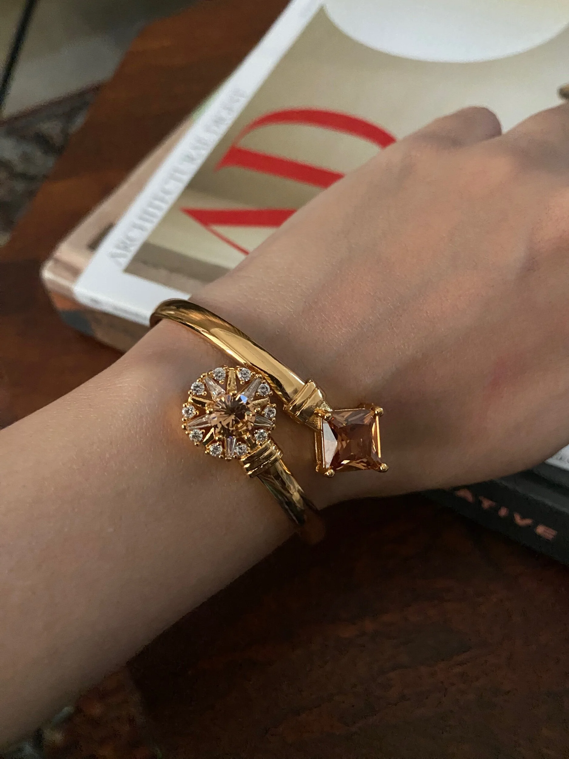 FEEA0649-1CEB-4CEF-8280-3885EB7CD3D1