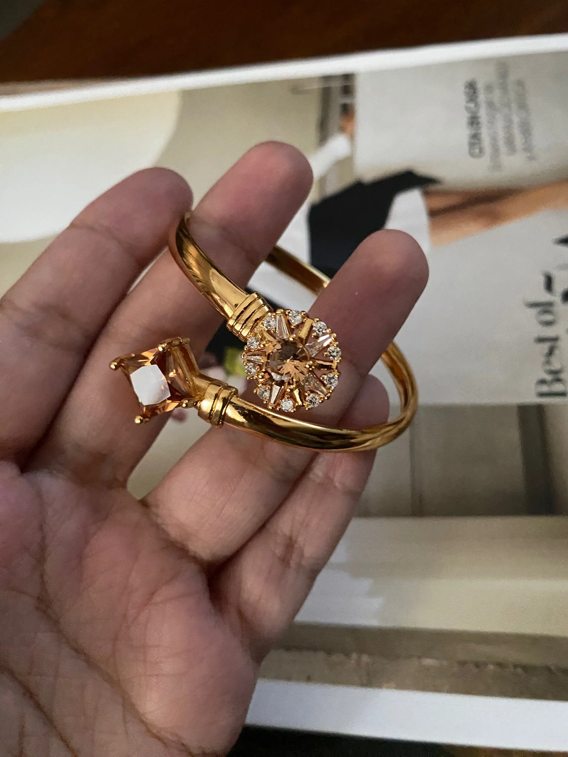 FDED85D4-951B-4554-B9AB-9D705A593E60