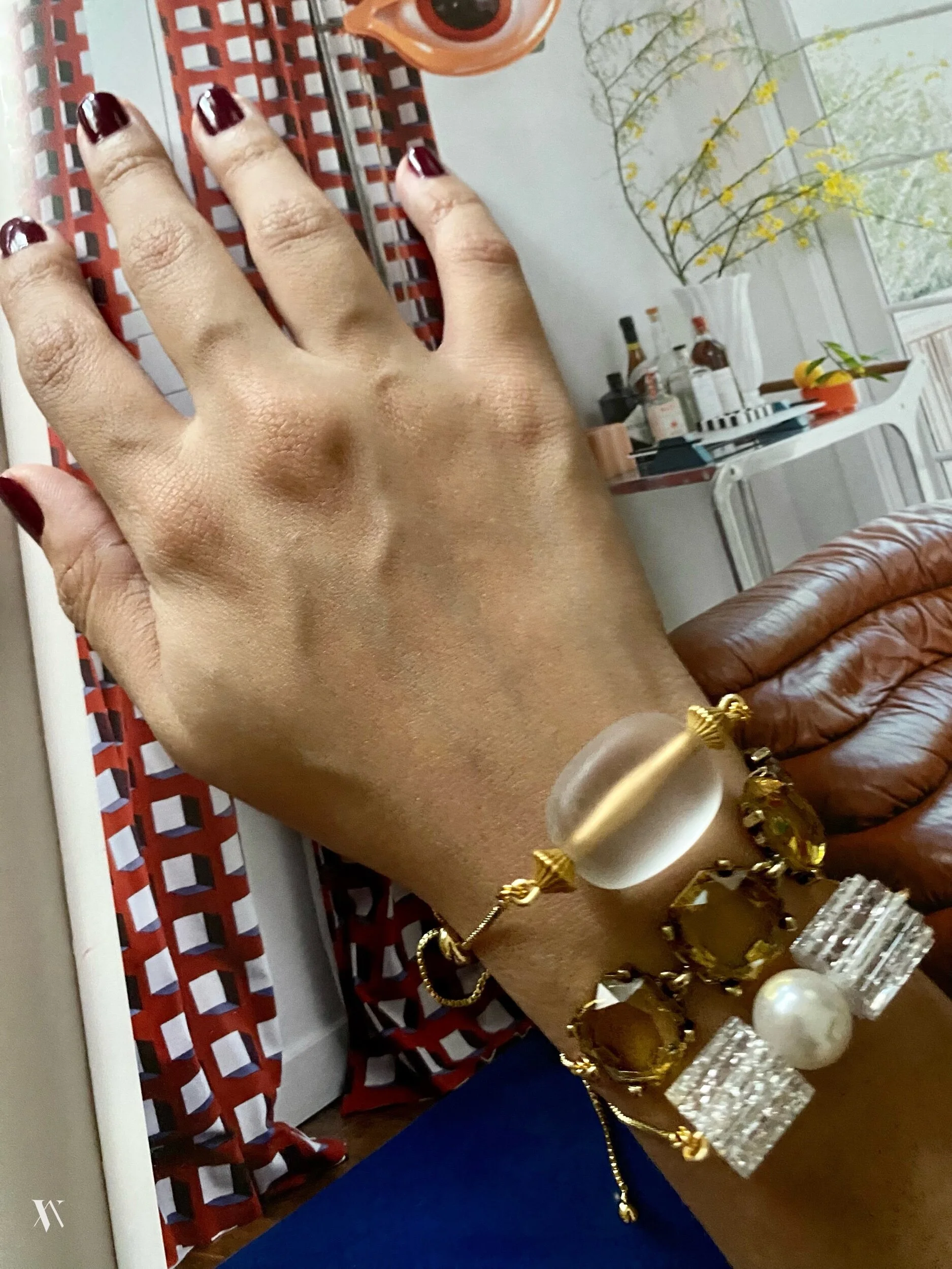 64B72A05-CA42-4531-917B-3B60CAC88FE5