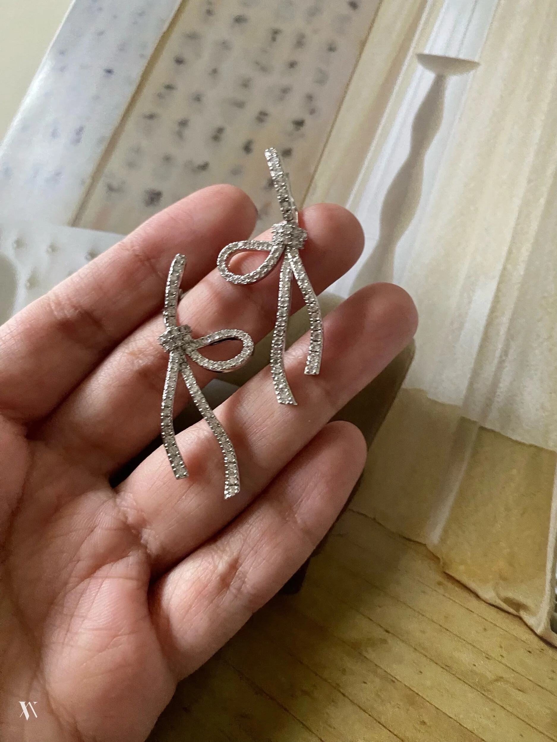 EC92F676-659E-4834-B54F-9D9C966DD1FC