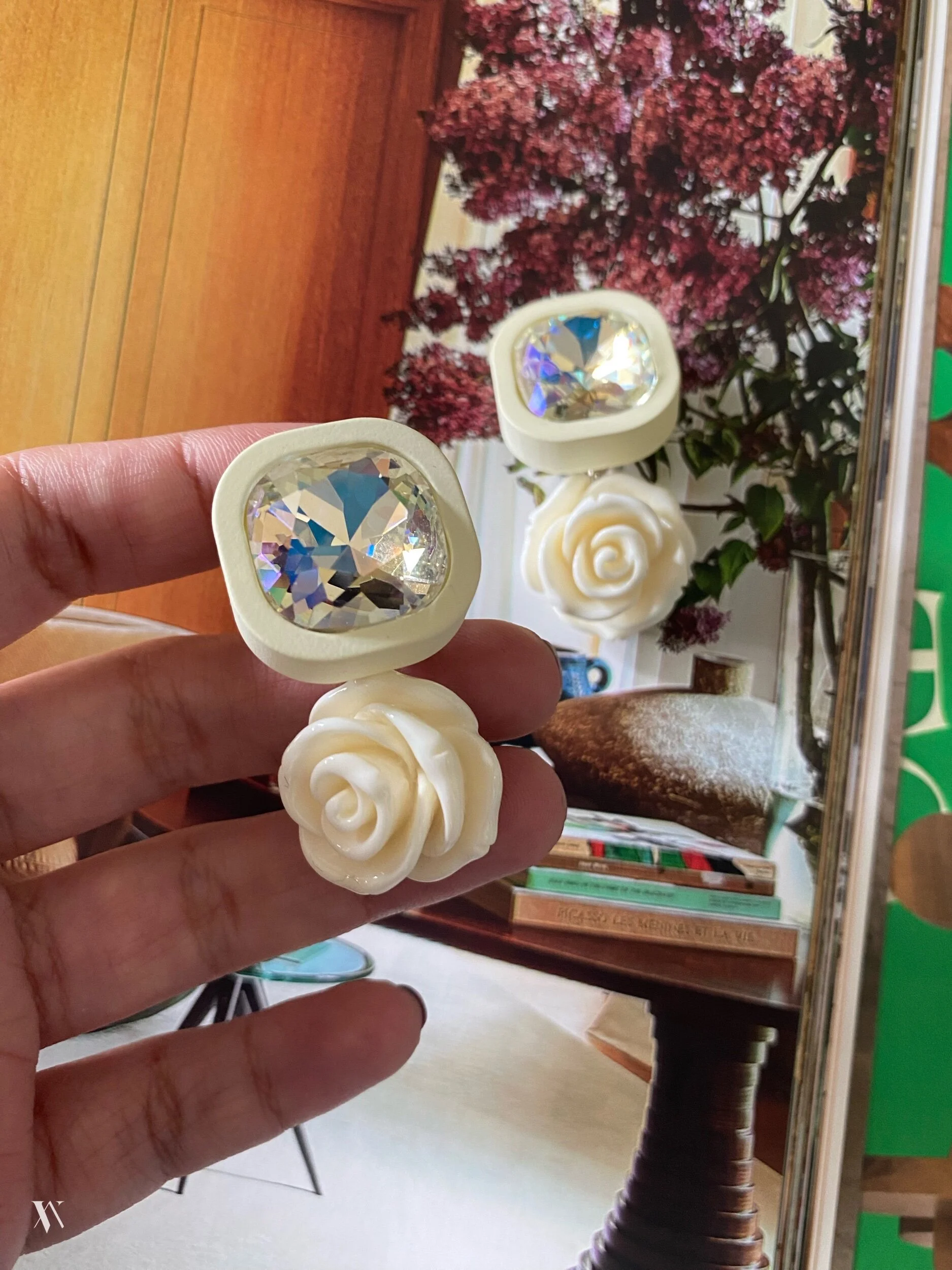 B8BD0266-F1A1-4CA1-A900-749F9308ECE1