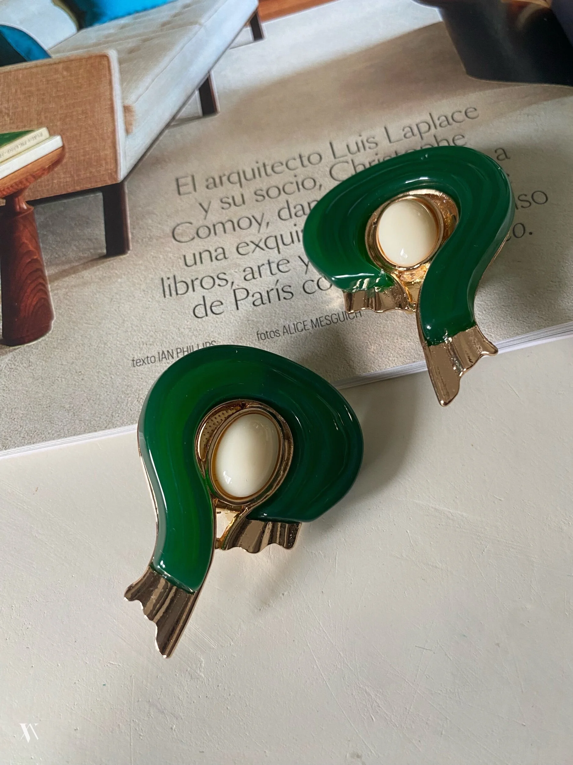 0760D4BA-A8A8-4BFD-9D46-1A08C4BAB22C