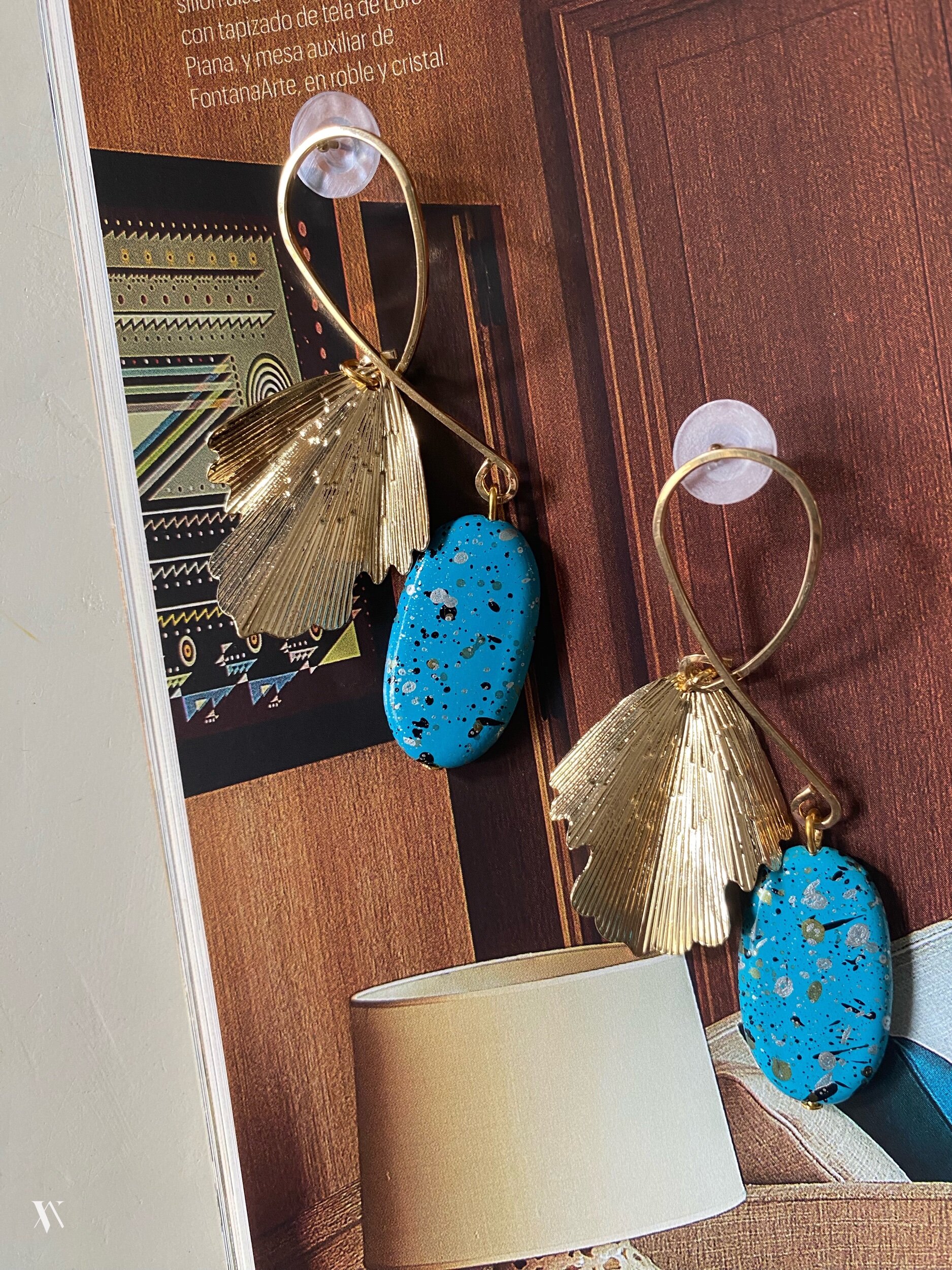 1971261E-4ED5-4E23-81B2-710A759AD7A9