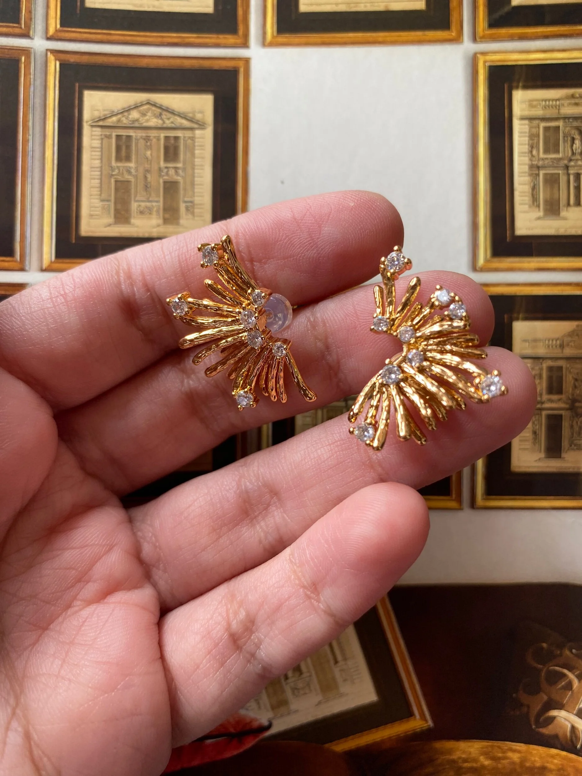 03101D95-363C-43B5-9DBD-1351596B0E73