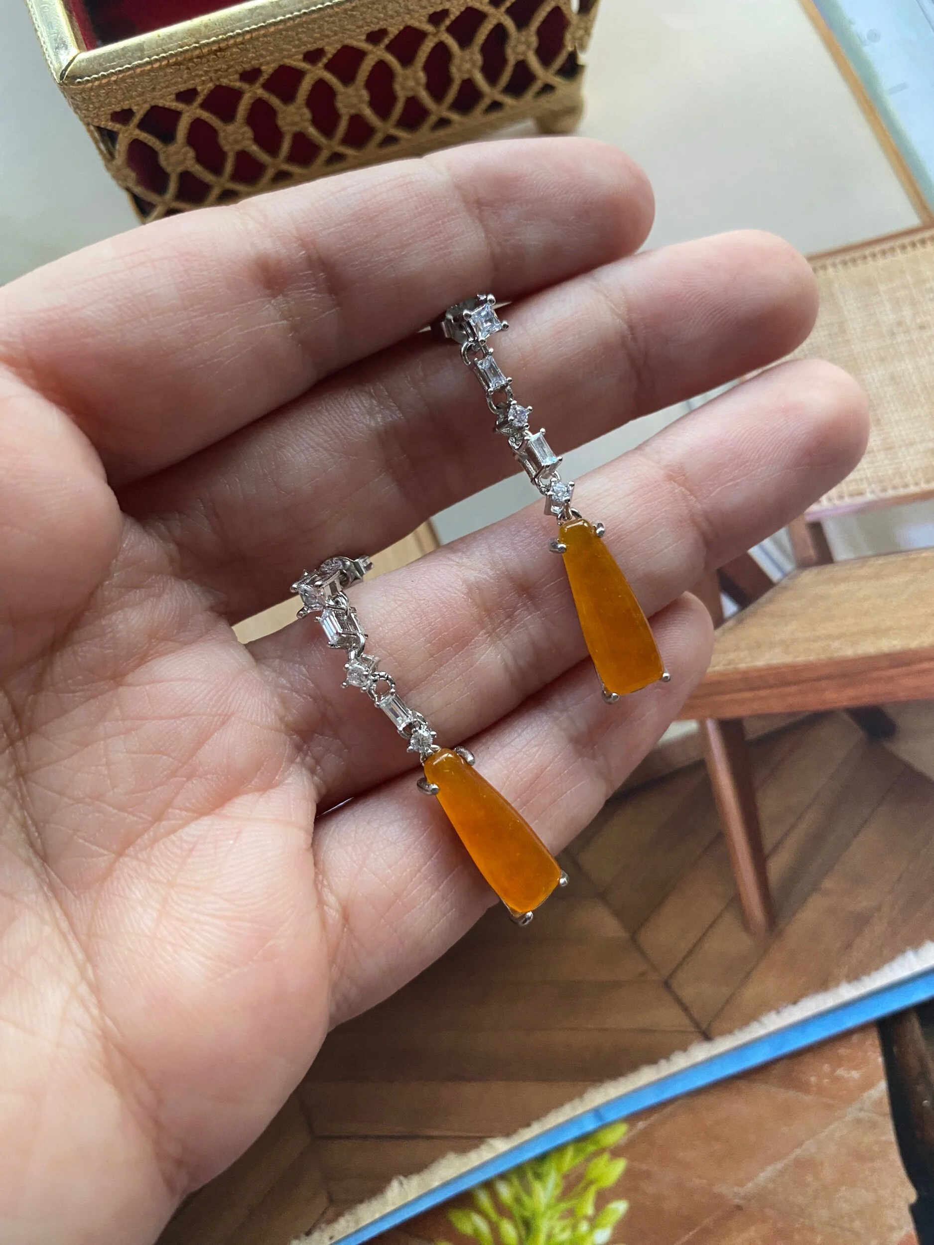 67FE5C7B-662E-4D7E-AAF3-7561497EA6D6