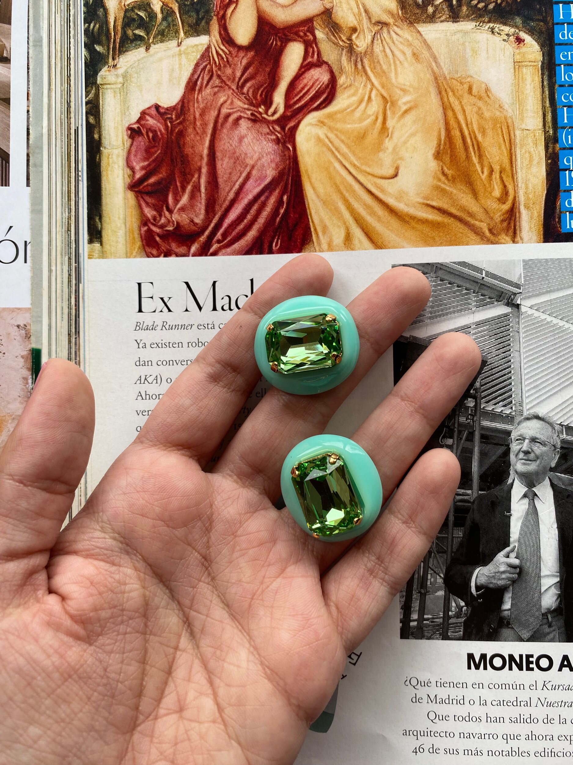 C15B4C4A-E388-40A4-8736-9E803498D615